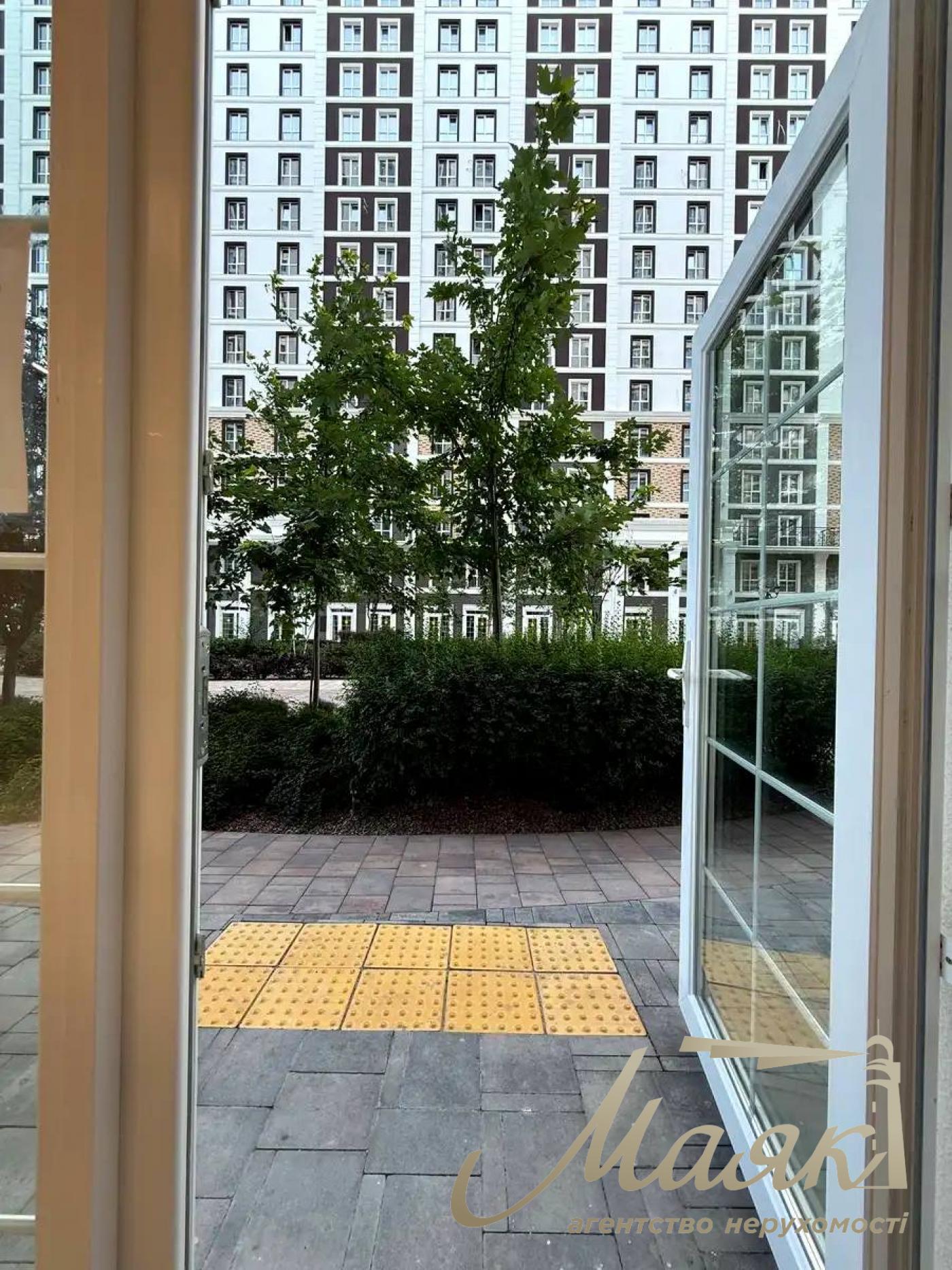 Two commercial spaces for sale, 46 and 49 m², in the New England residential complex—a turnkey rental business