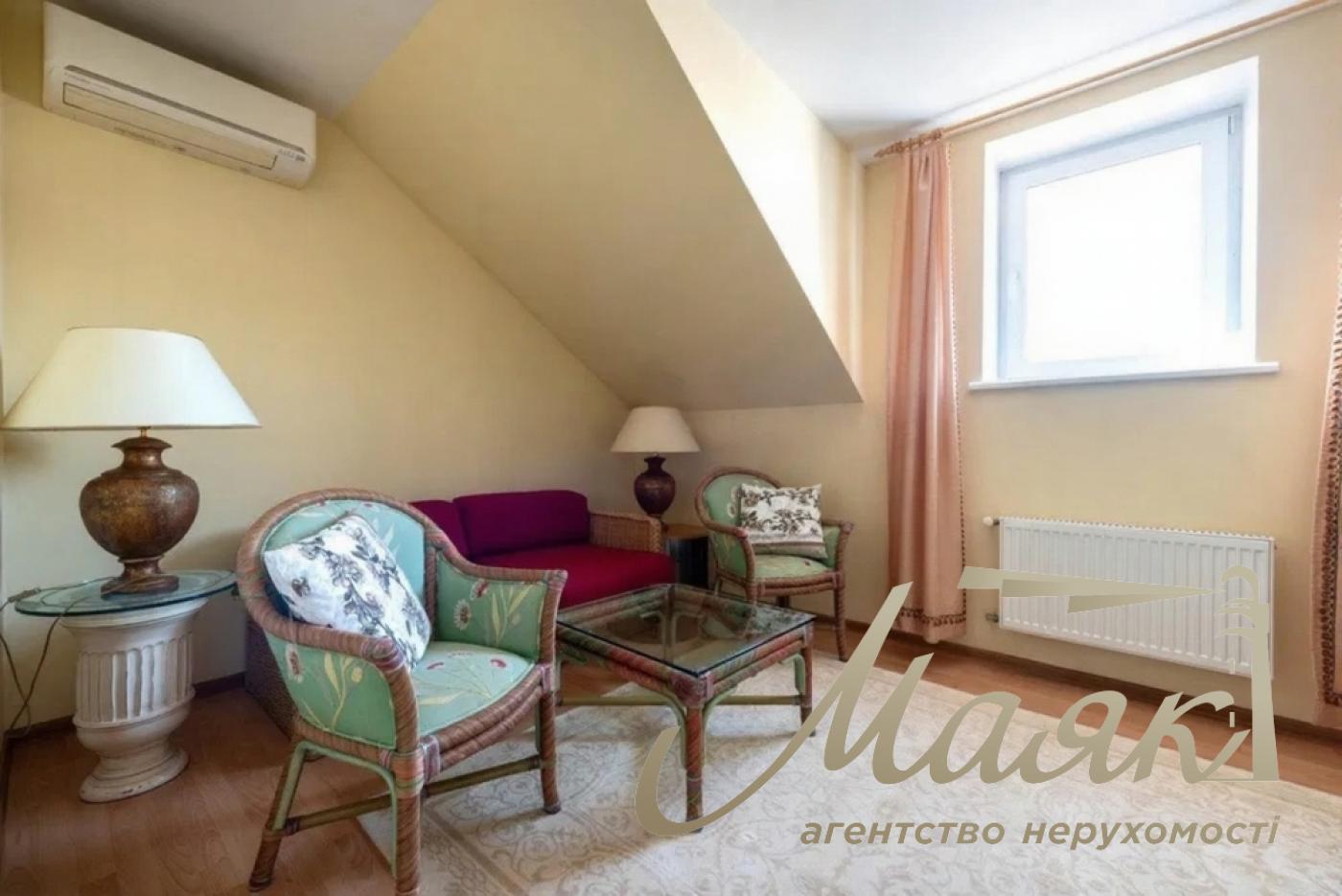 Продажа дома 480м² в Вите-Литовской, Чапаєвка, Голосеевский район, Киев