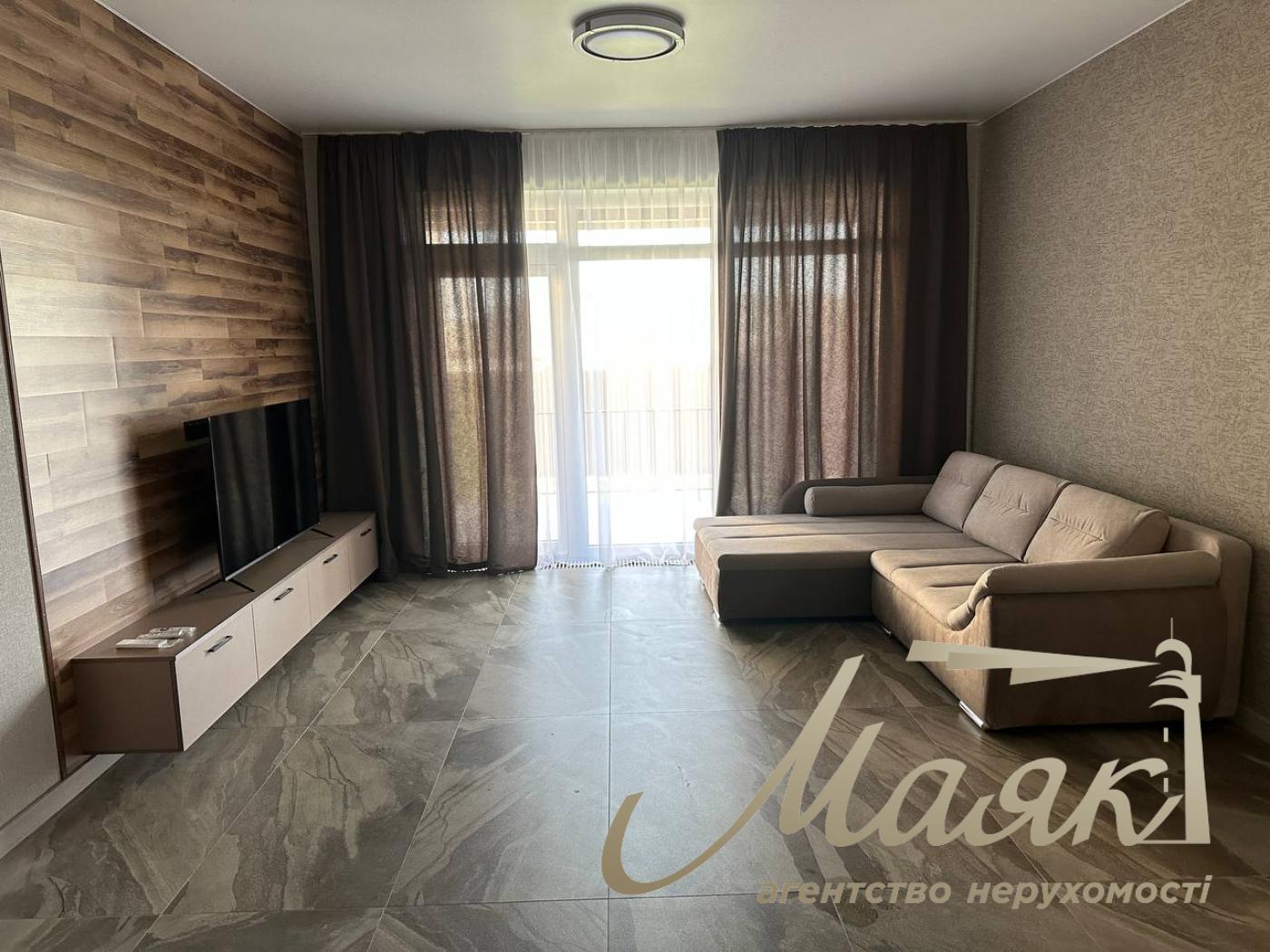 Оренда одноповерхового будинку 160м2 у Києві з повною автономією