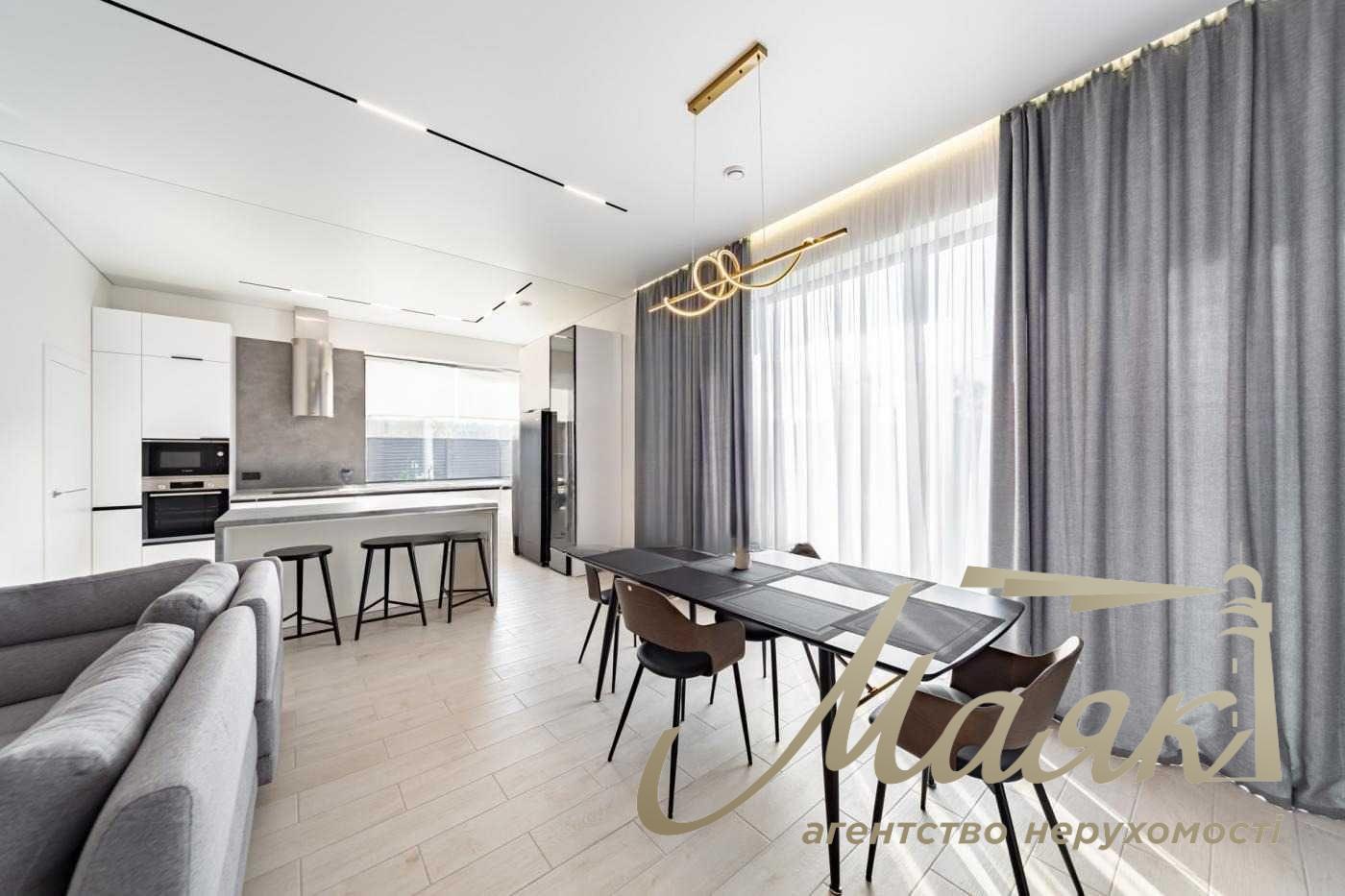 Аренда 4-х комнатного дома 178 м², первая сдача, Обуховское направление