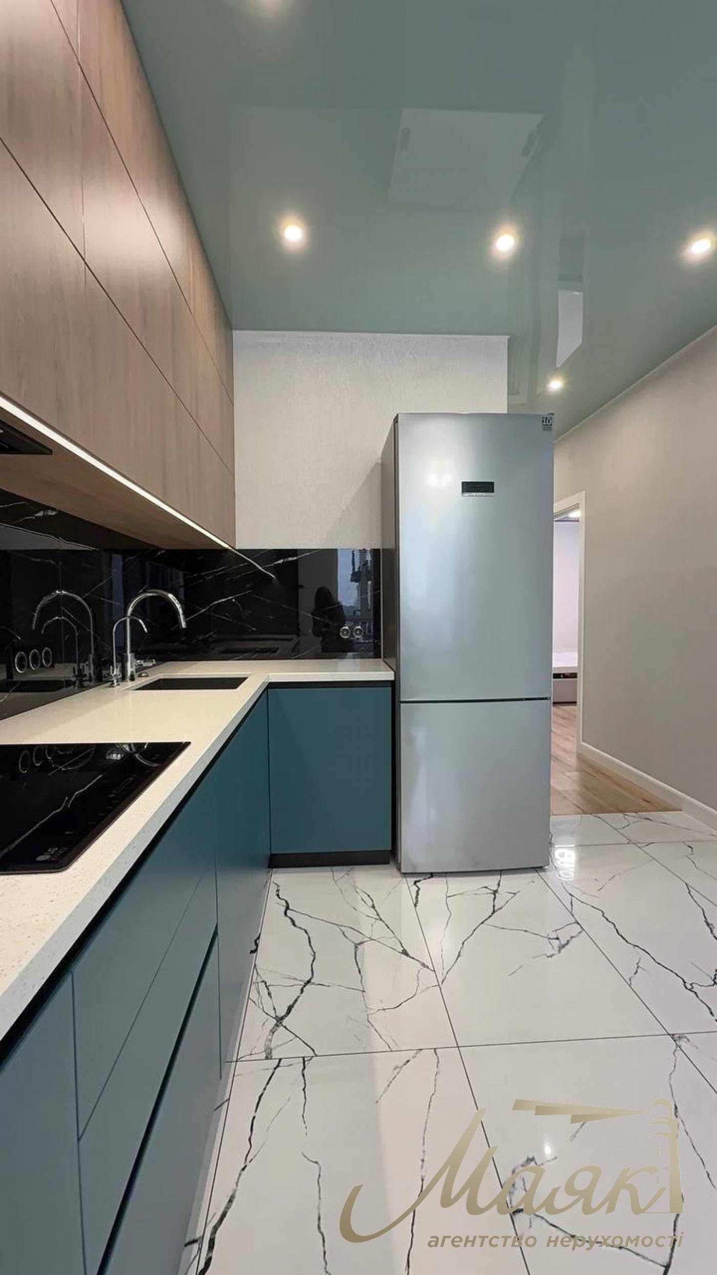 Продаж 2к квартири в ЖК Республіка з ремонтом