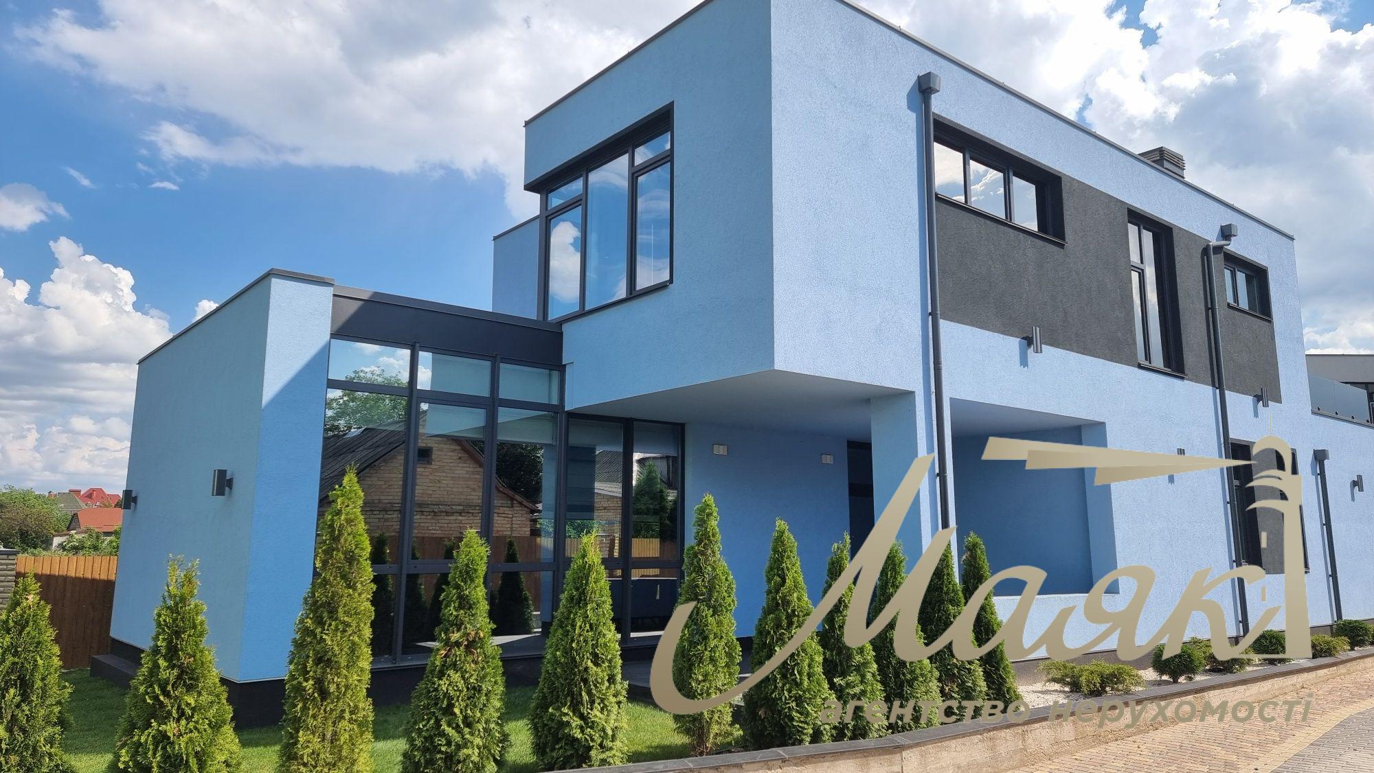 New modern house for sale in Hi-Tech style in the village Gatnoye