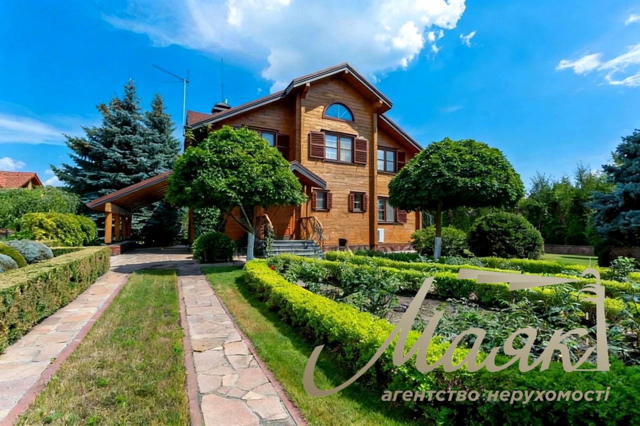 Оренда будинку 250м2 в с. Романків вул. Центральна