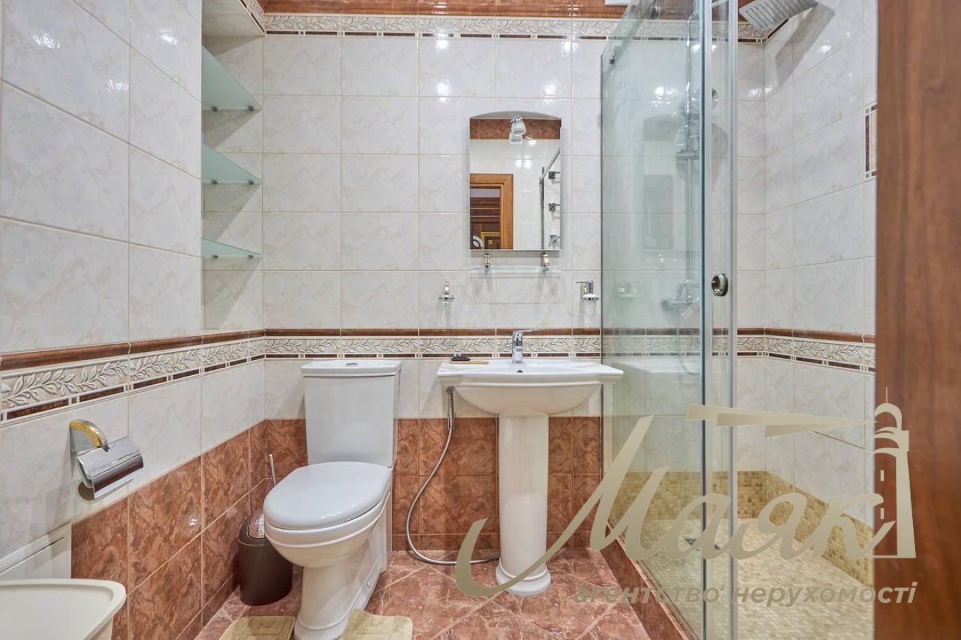 Оренда 4 кімнатної квартири, 163 м, Жилянська 30а, Голосіївський район