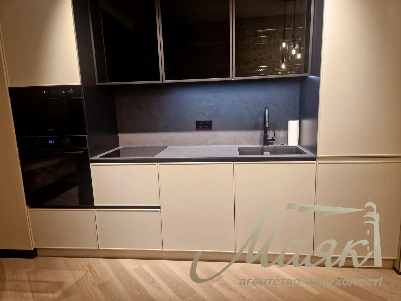 Продажа 1-комнатной квартиры 41м2 с террасой в ЖК Дельмар, ул. Драгомирова, Печерский