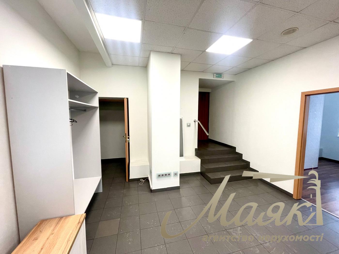 Оренда офісу 260м2 БЦ ILLINSKY вул. Іллінська 8, Поділ, Київ