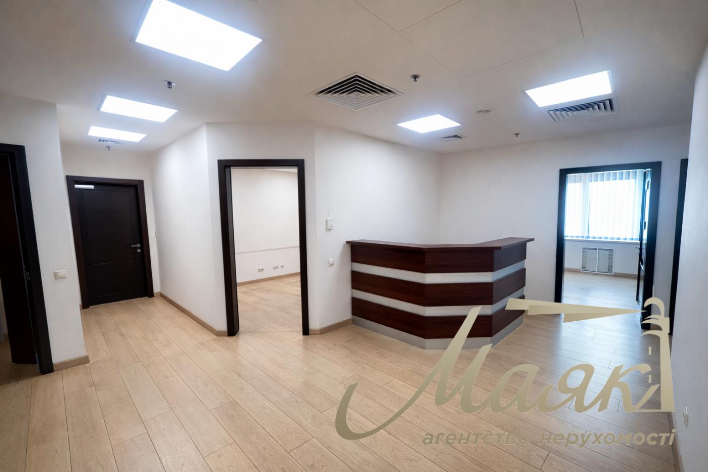 Office for rent in the Center of Kiev 192m2 Vladimirskaya str. 12 m. Maidan Nezalezhnosti