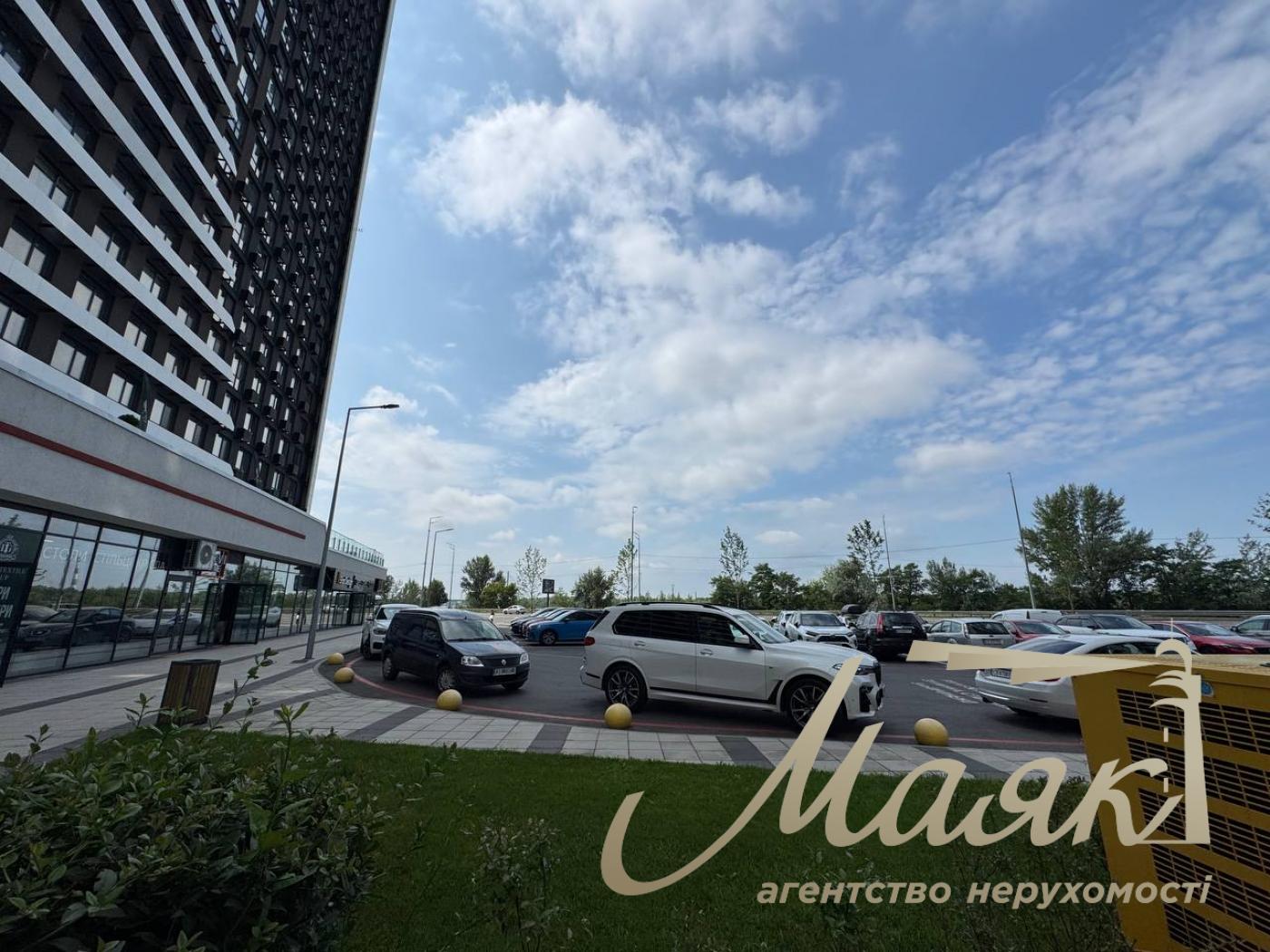 Оренда фасадного приміщення 171м2, ЖК Great