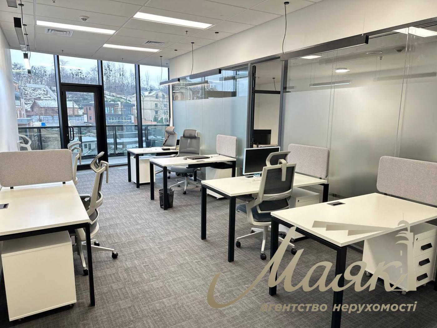 Аренда офисного помещения в БЦ IQ 373 м2, Печерск