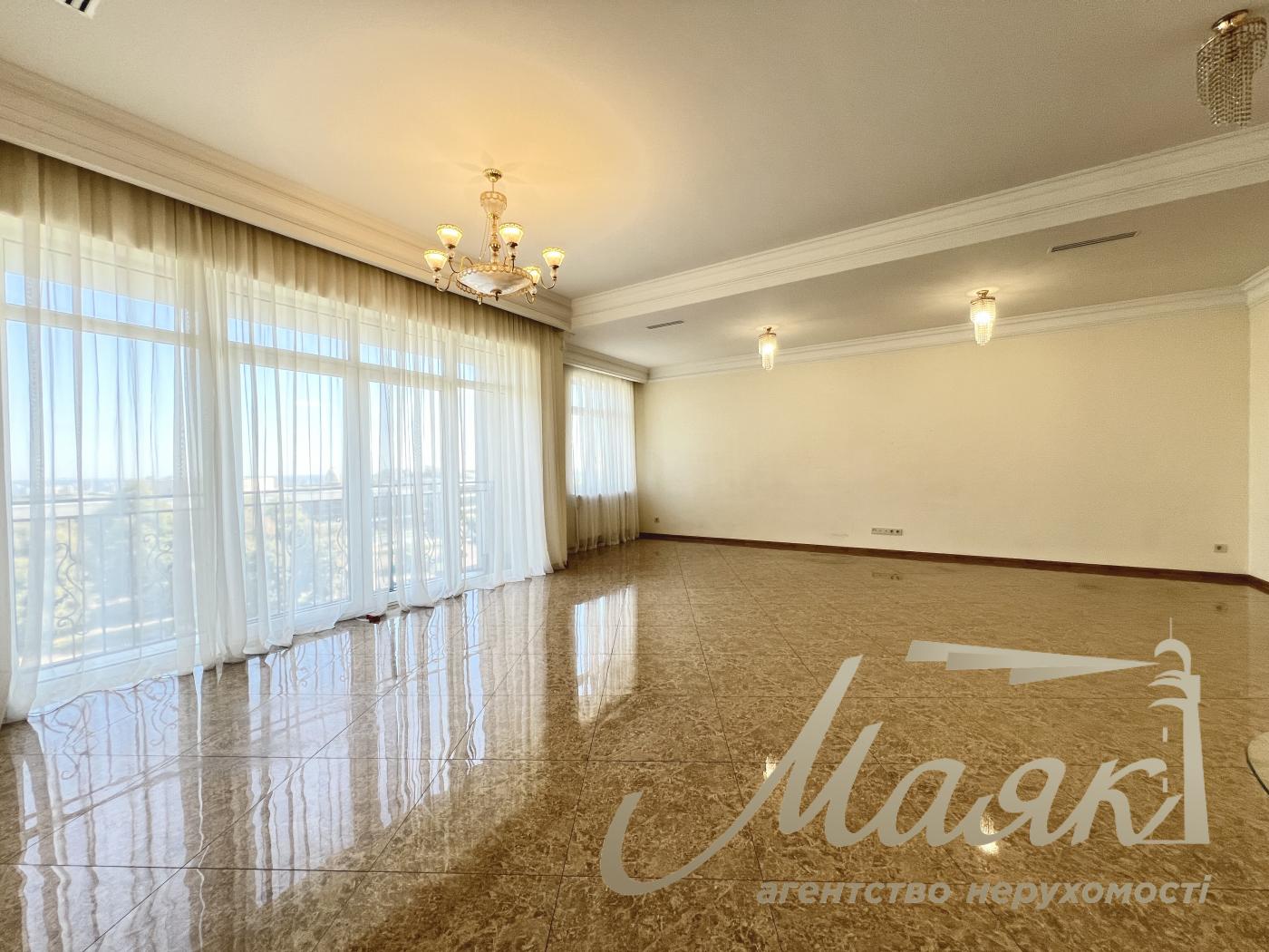 Оренда офісу 180м2, вулиця Івана Мазепи 16