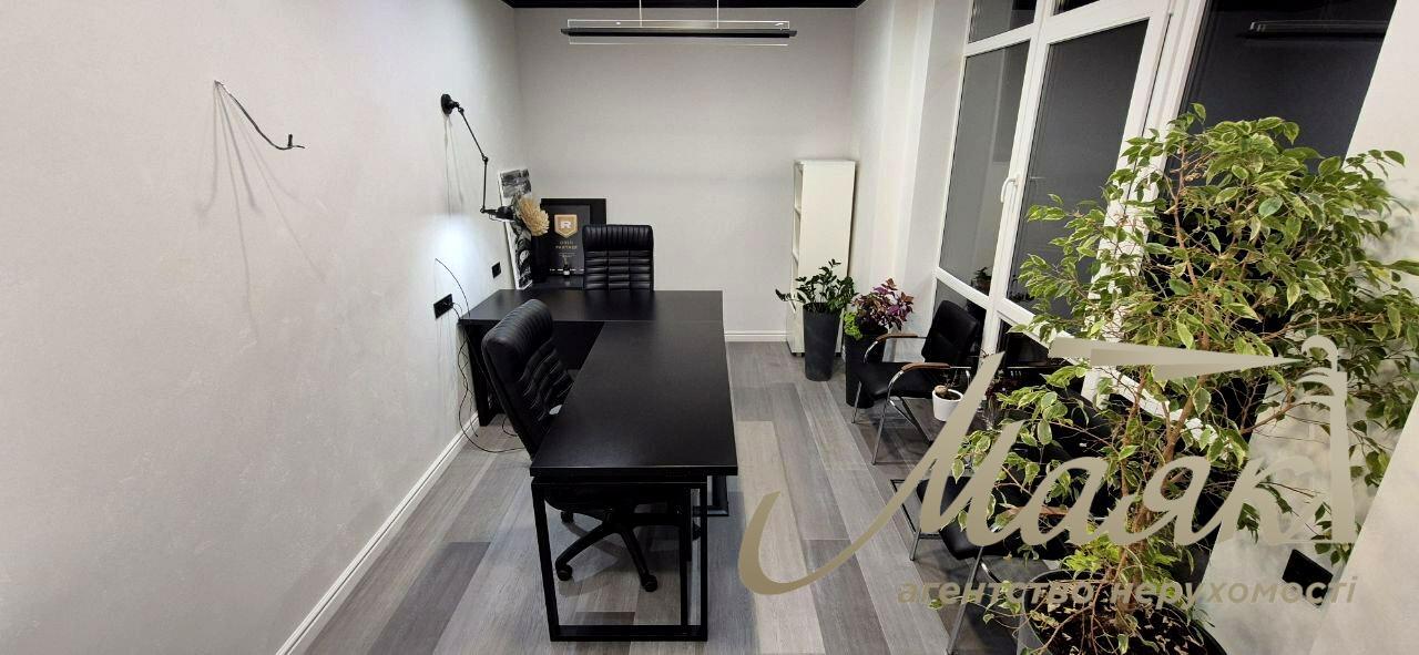 Аренда офиса 190м2 в ЖК Покровский Посад, ул.Глибочицкая.