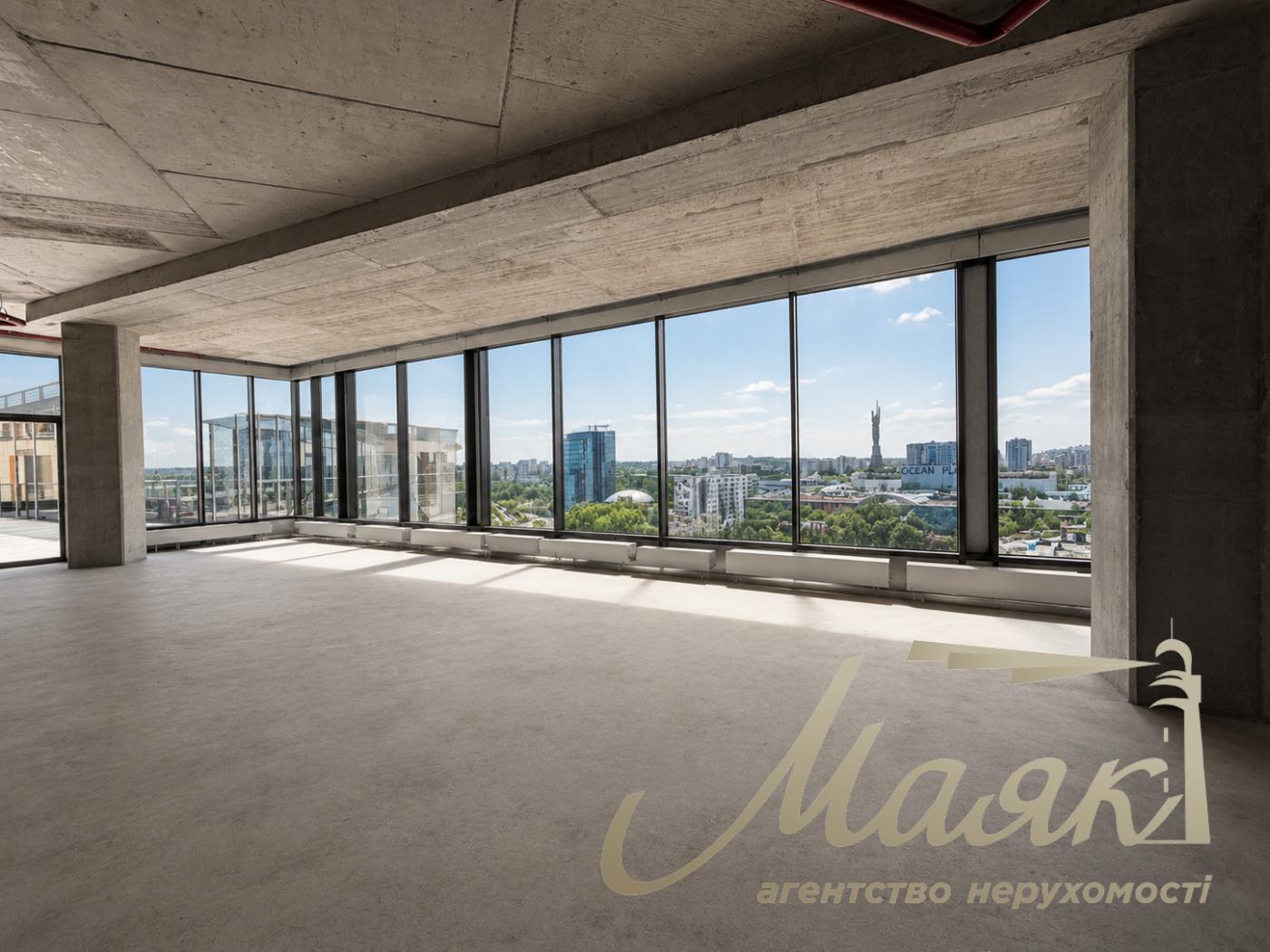 Rent a 280 m² office with a scenic view and a private terrace in the Magnett Business Center on Velyka Vasylkivska Street