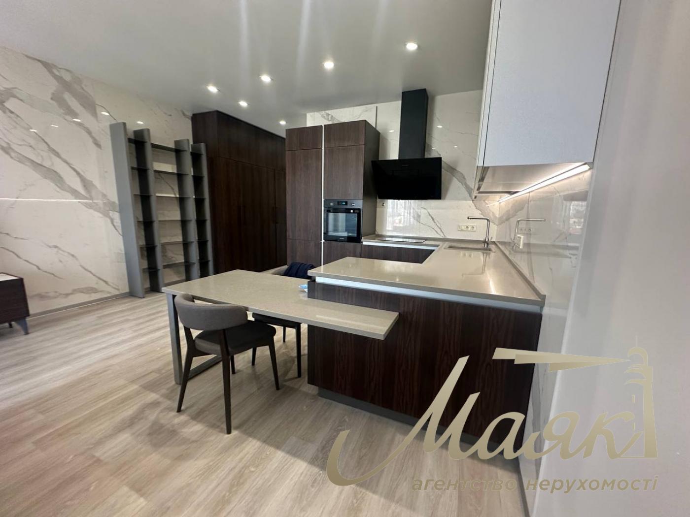 Оренда 2-кімнатної квартири площею 63 м² у ЖК «Atlantic Residences», вул. Антоновича, 118, станція метро «Палац України».