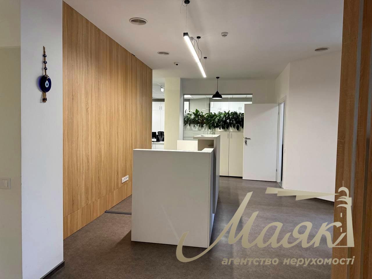 Office for rent in BC Europassage 372 sq.m. on Semy Prakhovych str. (Gaidara), 58/10