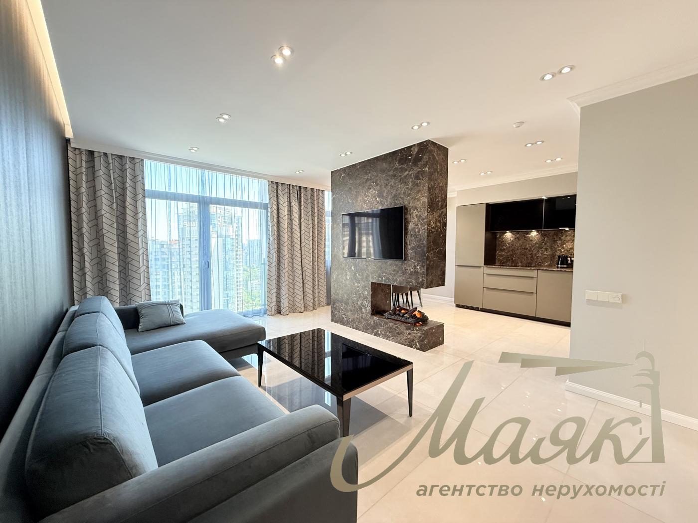 100-square-meter penthouse for rent in the Podvysotsky residential complex, Podvysotsky Street