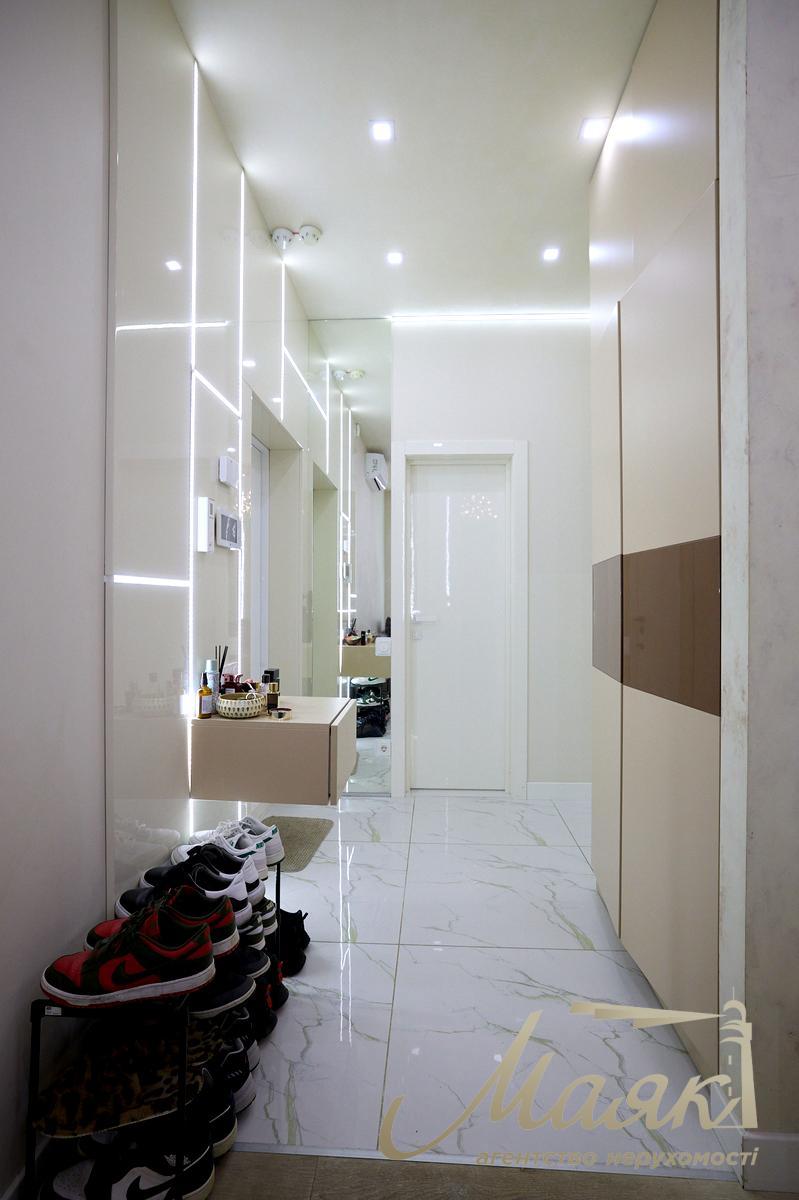 Продажа 2-х комнатной квартиры в ЖК Джек Хаус по ул.Леси Украинки бульв., 7-В