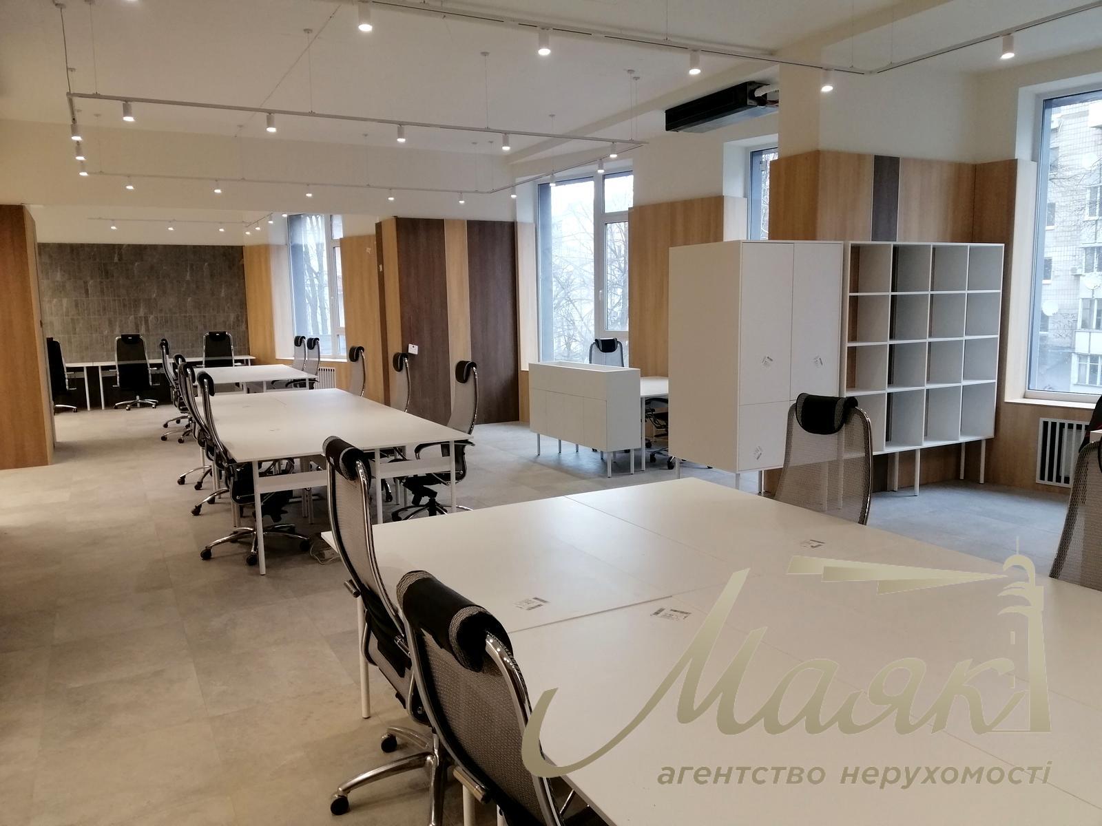 Оренда офісу 250 кв.м в ЖК А52 вул. Січових Стрільців (Артема), 44-А