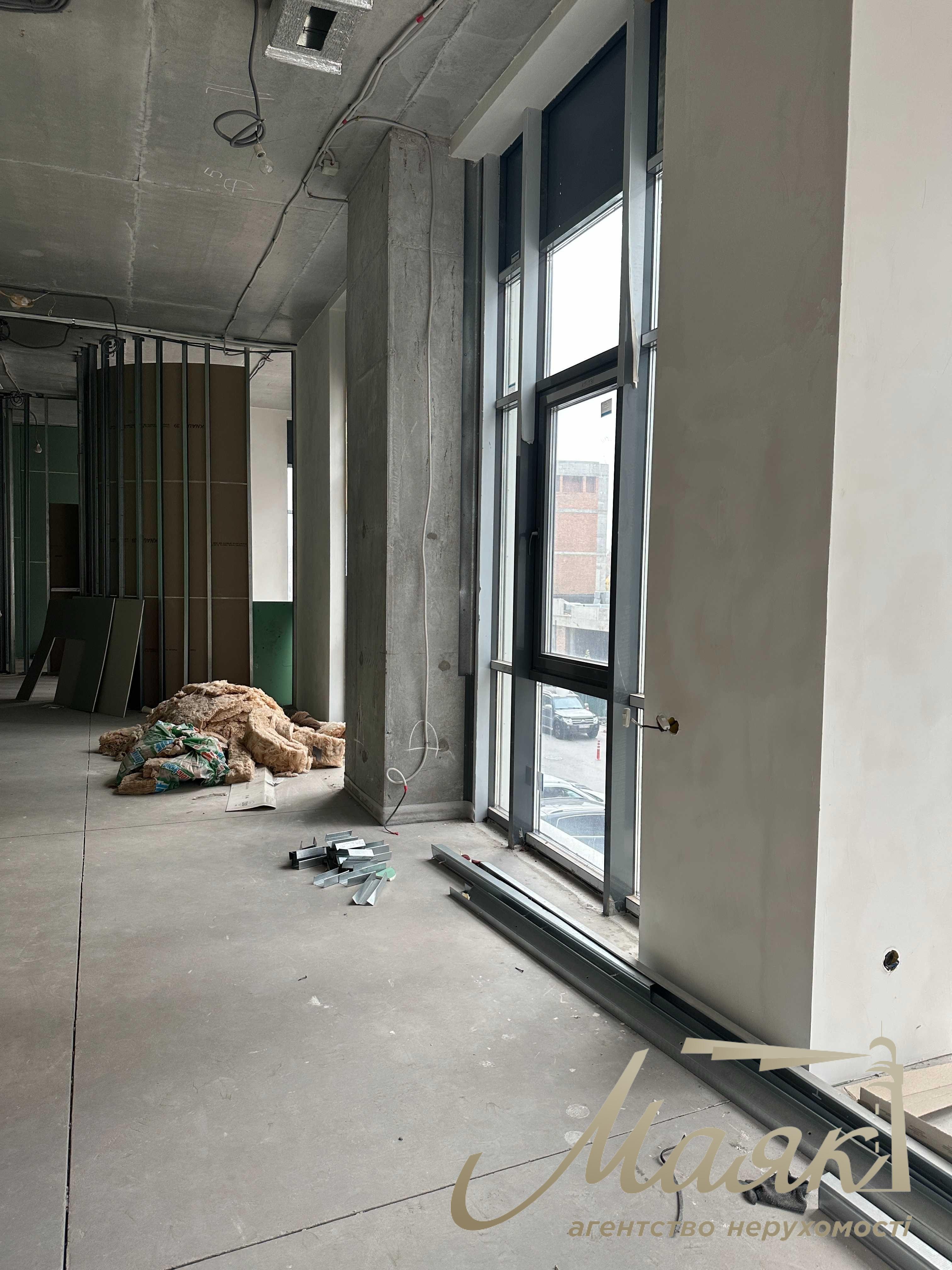 Rent front commercial premise 157 m2 LCD "Novopecherskie Lipki" Andriy Verkhoglyada str. 19-A, Kyiv