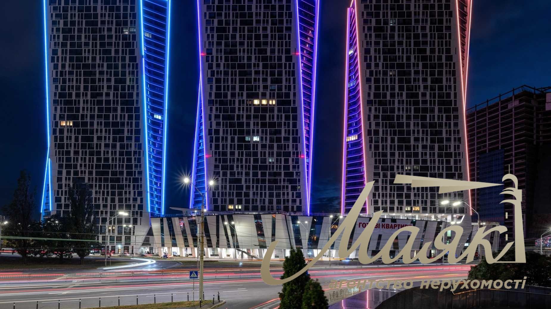Продаж фасаду ЖК Manhattan, кафе 17,8+12 м, ФАСАД