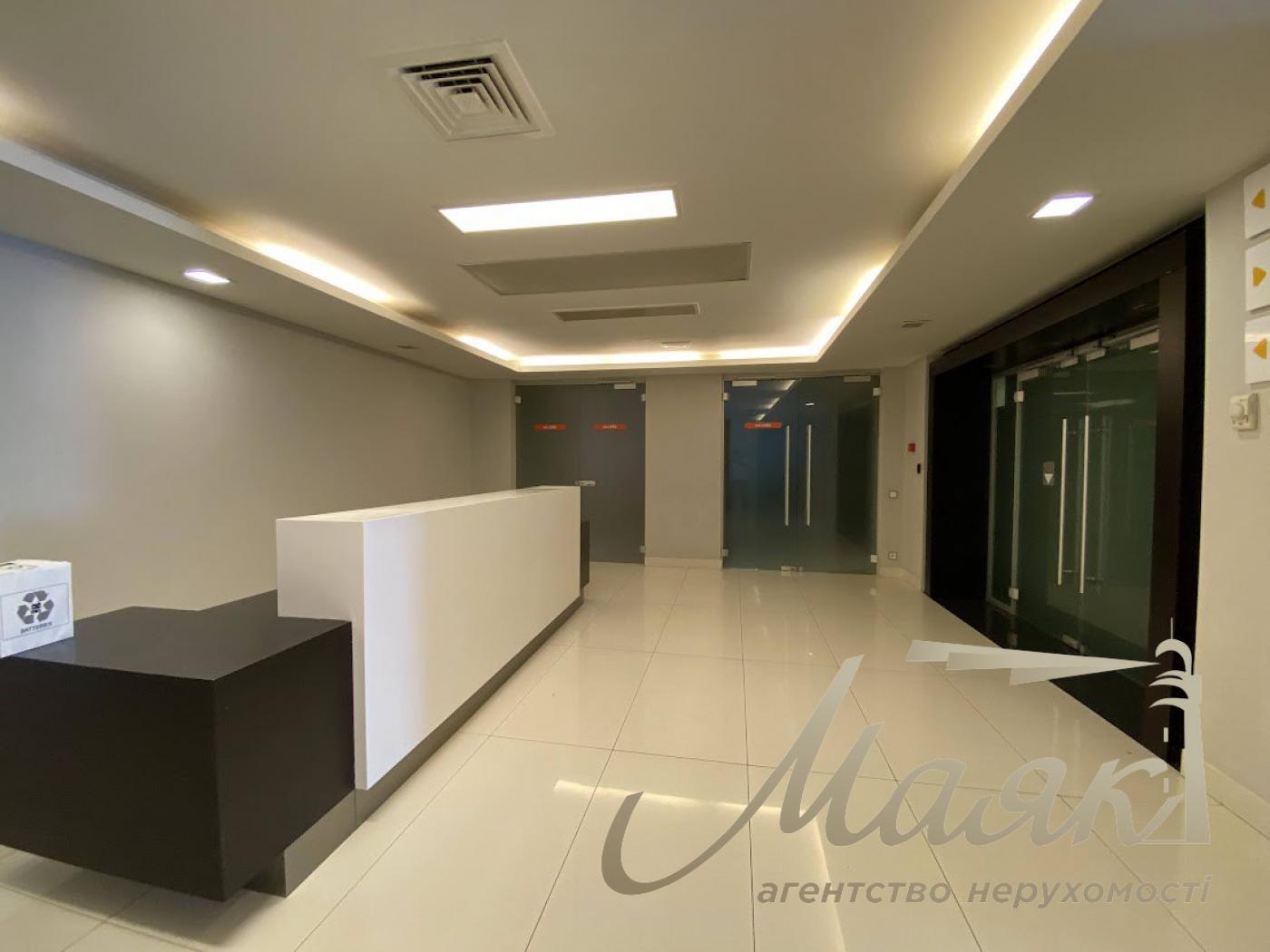 Оренда офісу площею 1800 м² за адресою: Воздвиженка, 56, Поділ.