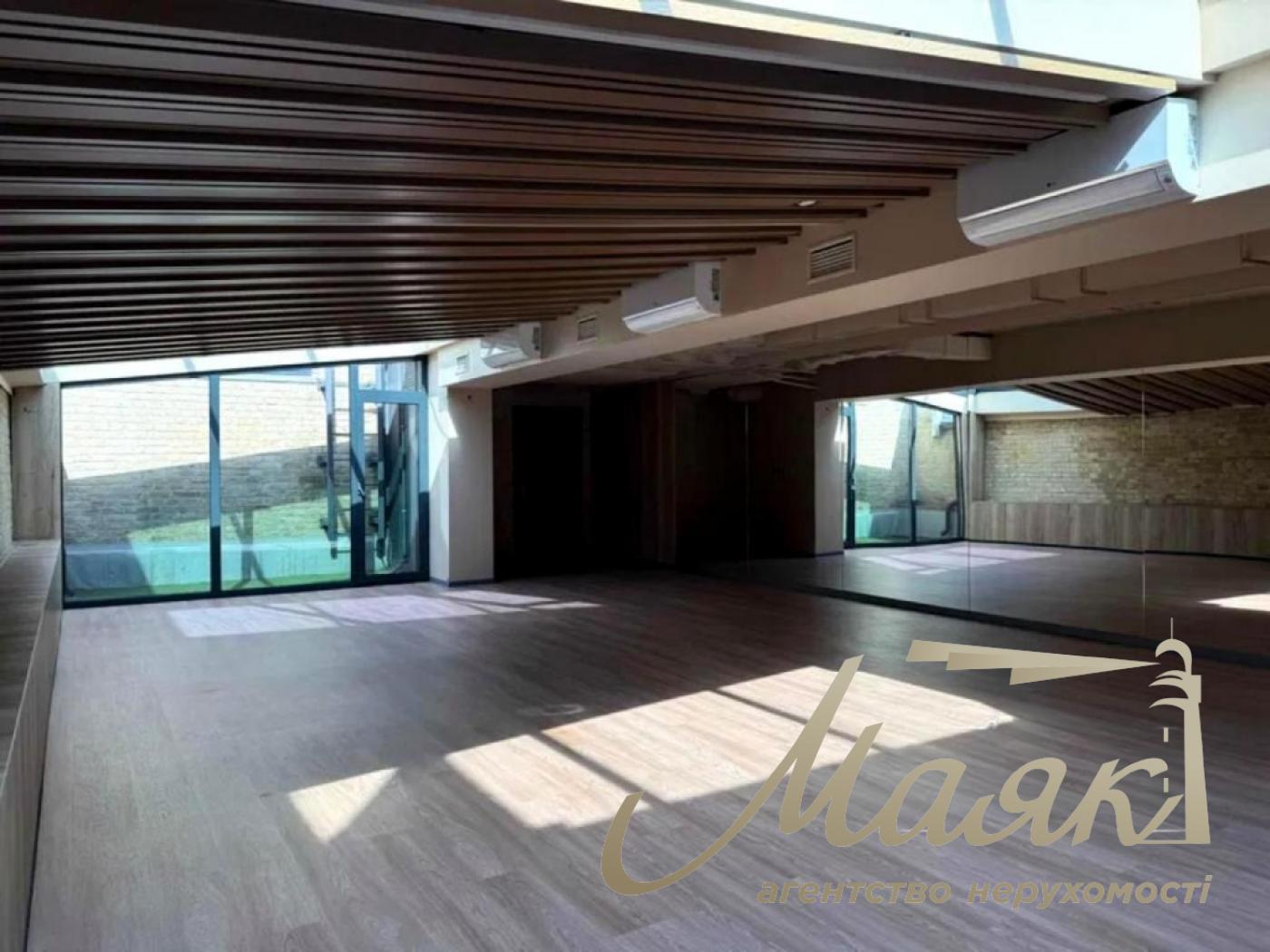 Commercial Space for Rent: 1,062 m², Mazepa Street, Arsenalna, Pecherskyi District