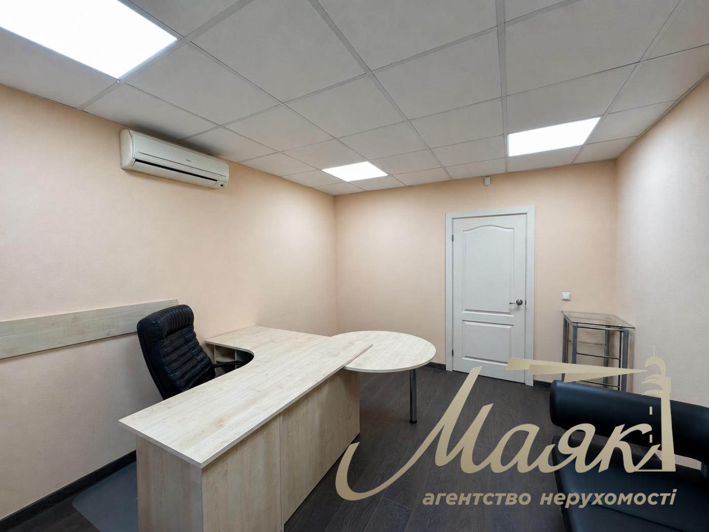 Оренда офісного приміщення (70 м²) на просп. Свободи, 17, Виноградар
