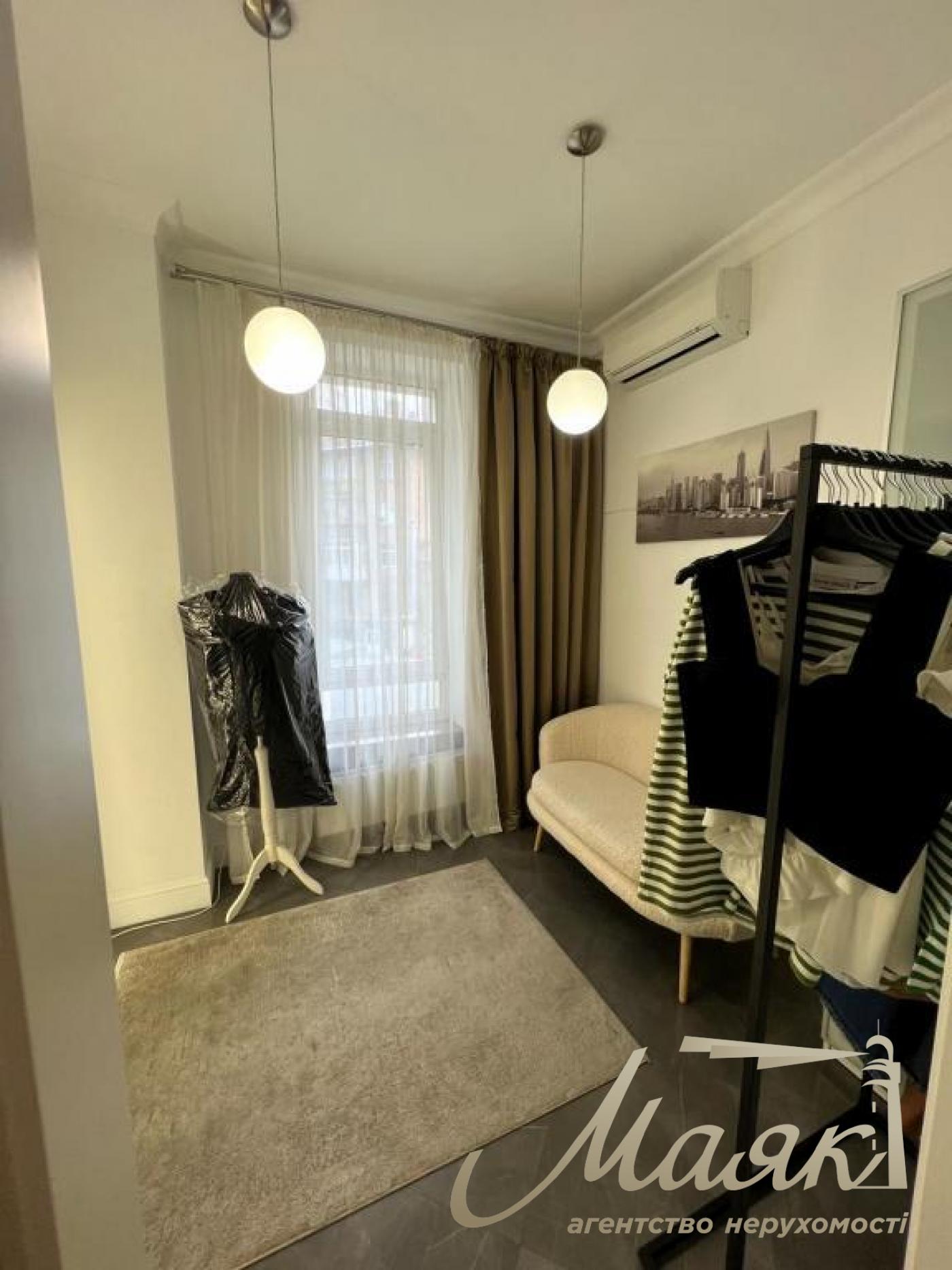 For sale office space 80 sq.m.sq. Residential Complex Boulevard of Fountains