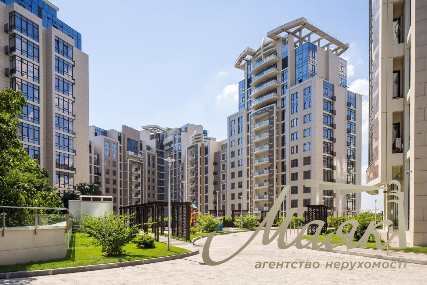 Rent 3k apartment Residential Complex Boulevard of Fountains, 100m2 Sapernoe Pole str., Pechersk