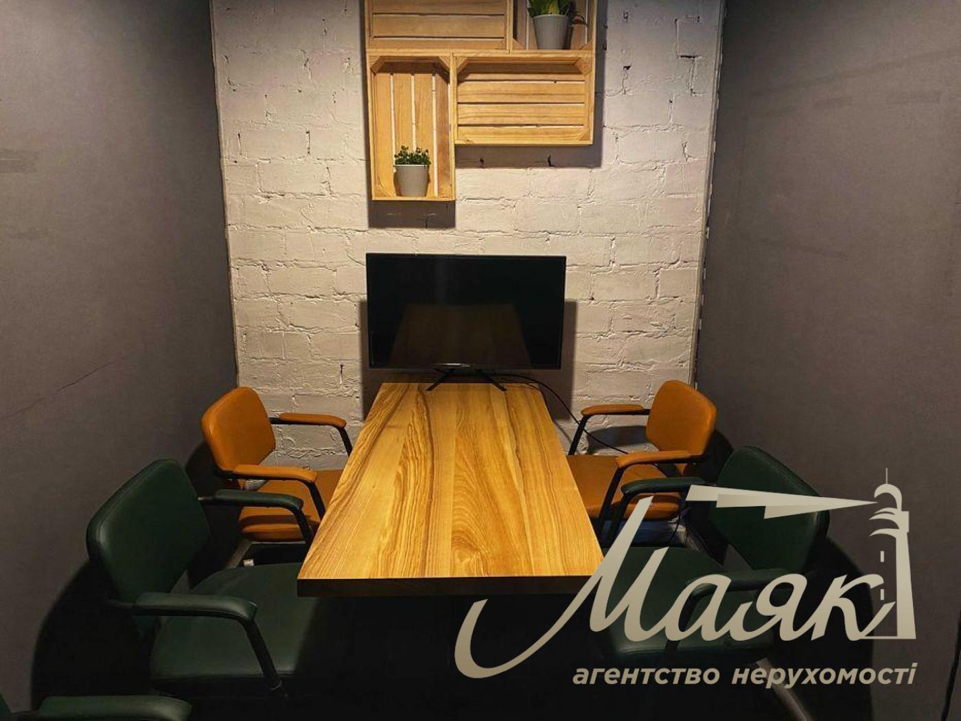 Office for rent 150 sq.m. Klovsky Spusk, Pechersk