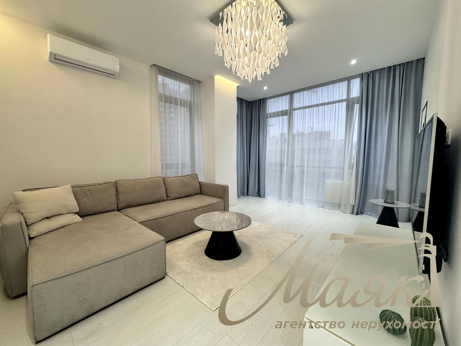 Аренда новой стильной квартиры 70м2 в ЖК «Новопечерские Липки». Андрея Верхогляда 11В, Печерский район