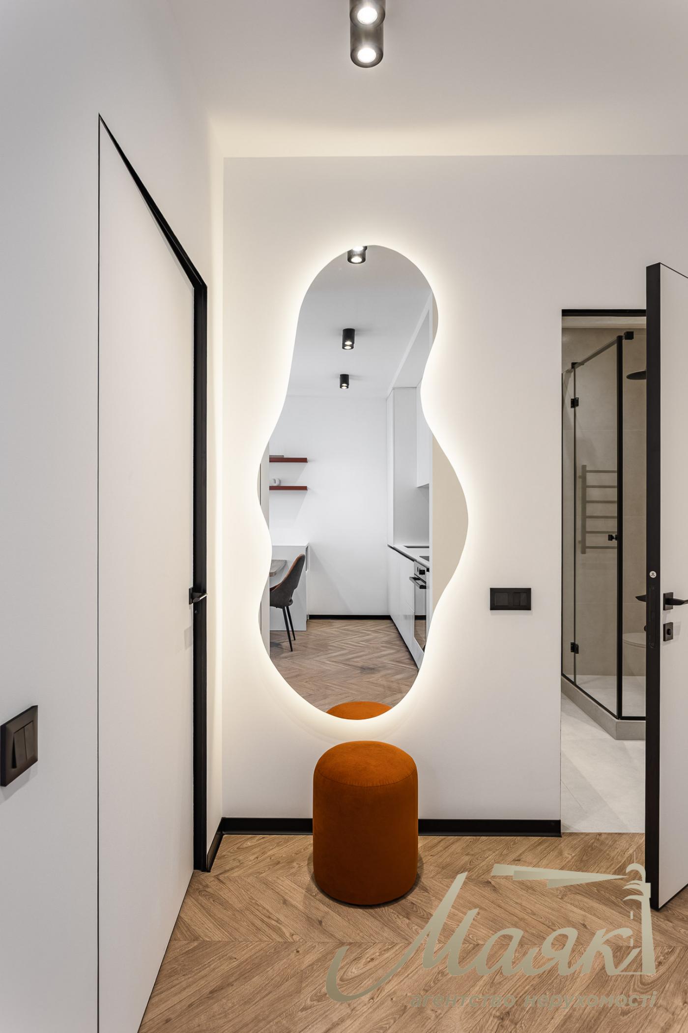 Rent 2-bedroom apartment in LCD New England