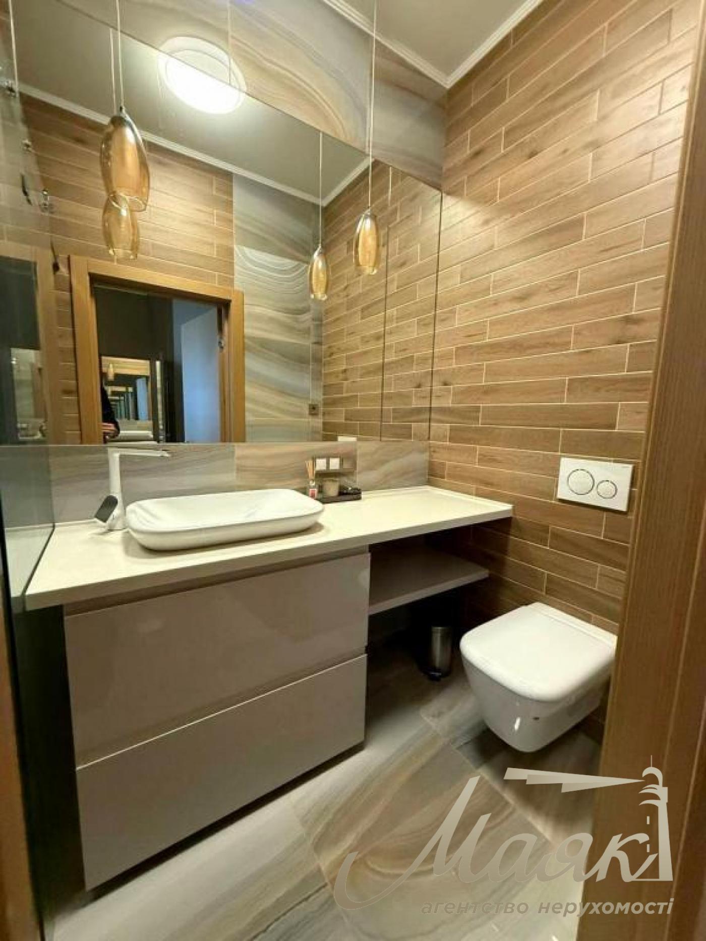 Rent 2-bedroom apartment in the historical center, Koninsky St. (Turgenevskaya)