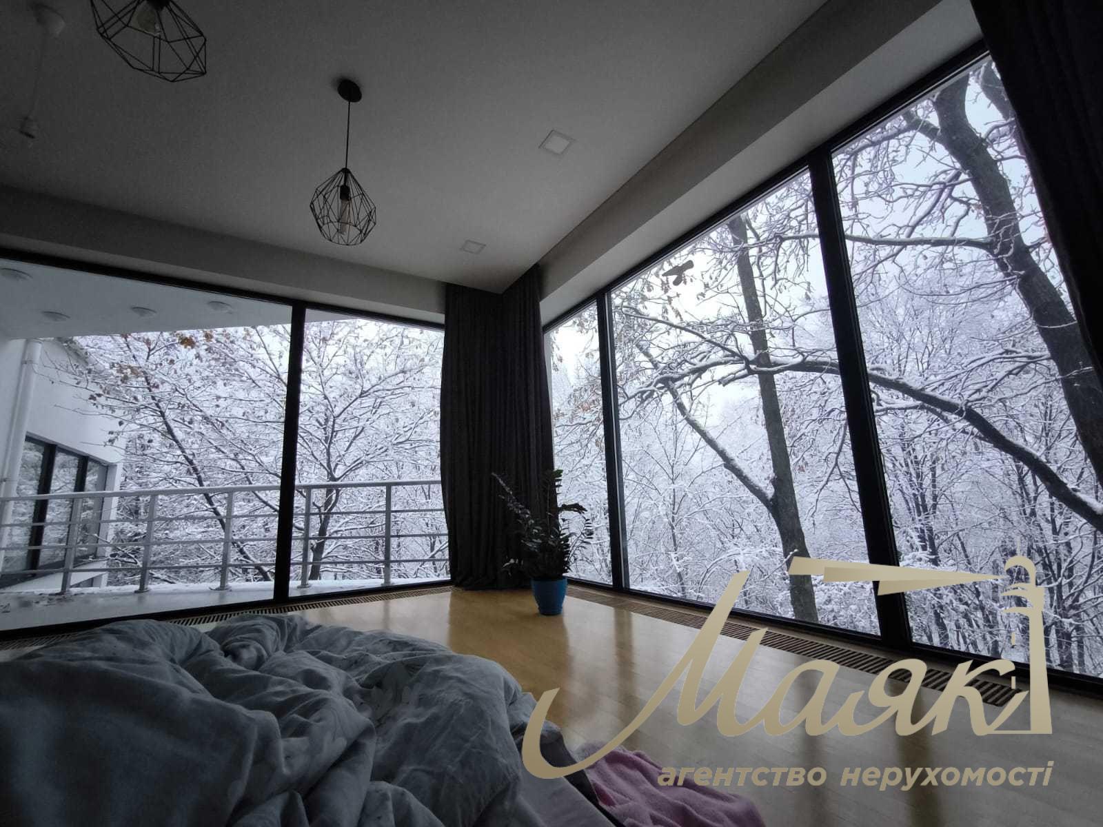 Продажа дома 390м2 среди заповедного парка рядом с Киевом