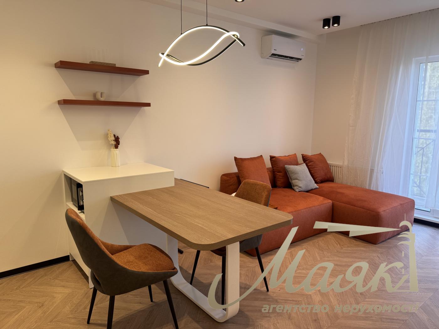 Rent 2-bedroom apartment in LCD New England