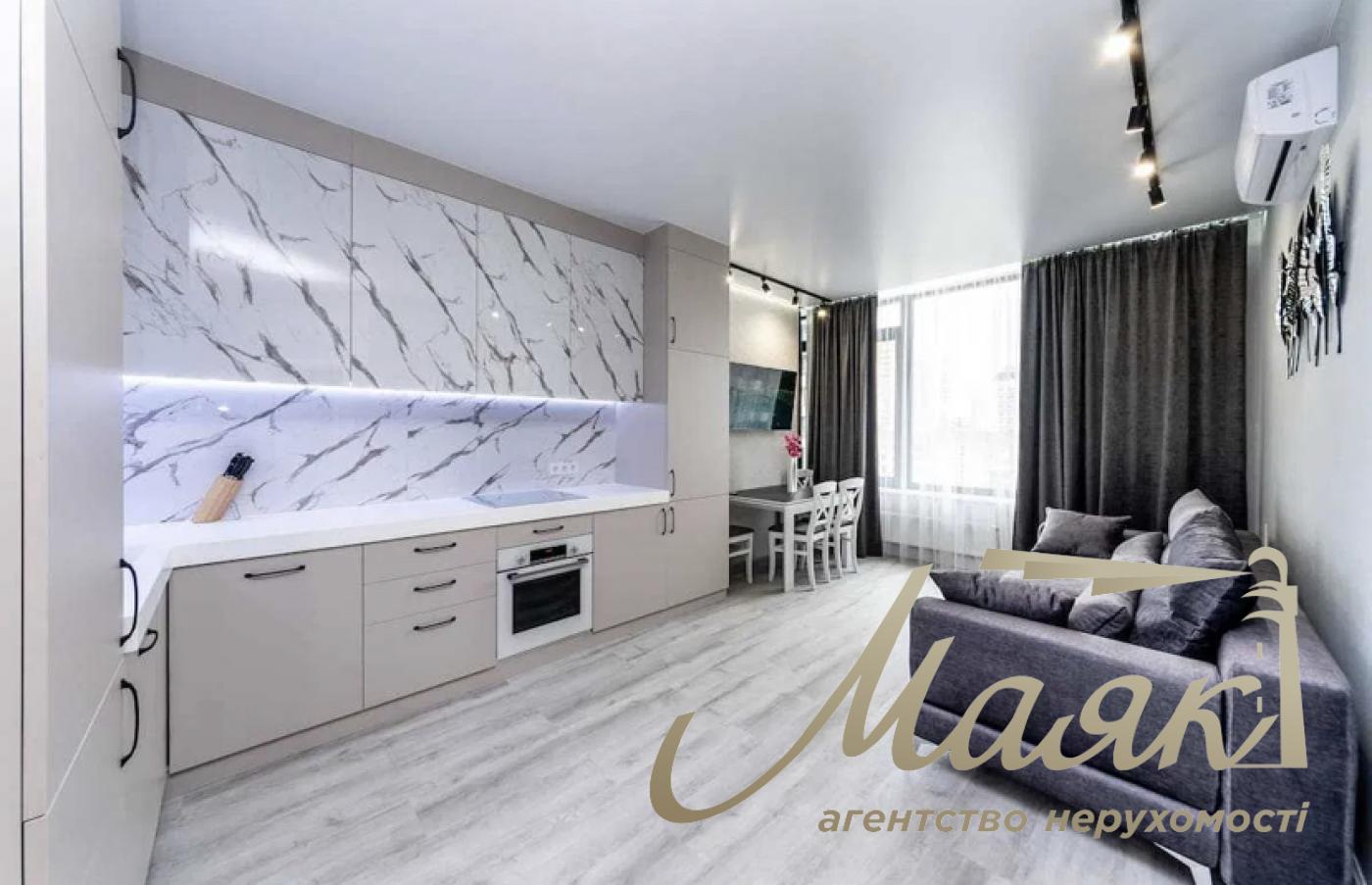 Rent 3-room apartment 81m2 in elite residential complex Tetris Hall