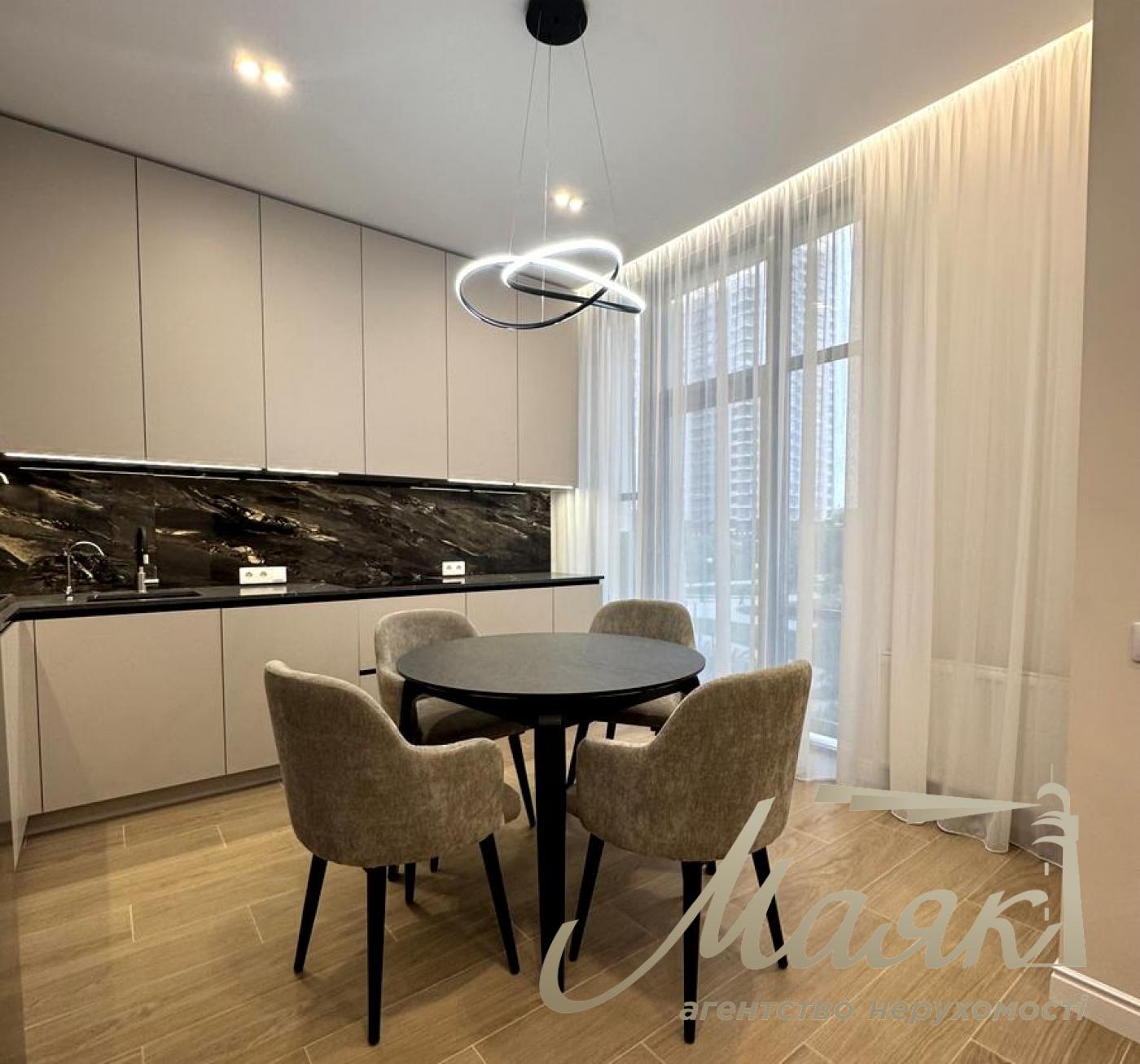 Аренда 3х-комнатной квартиры в ЖК «Новопечерские Липки»  ул. Андрея Верхогляда/Драгомирова 15Б, Печерский район.