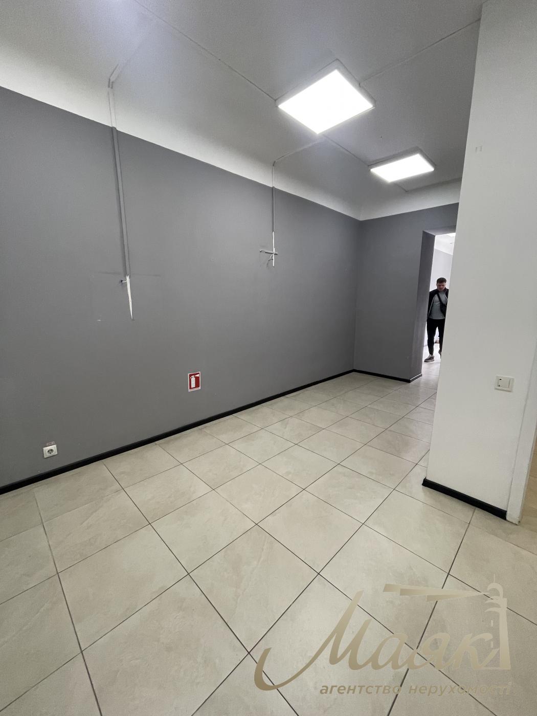 Аренда фасадного помещения 40,3 м.кв. Подол