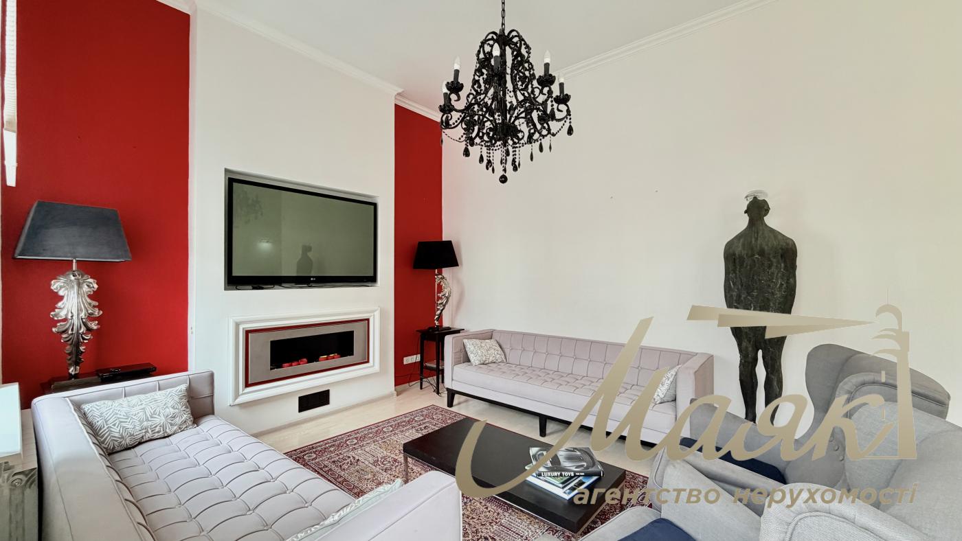 Оренда 4х-кімнатної квартири 200 м² у самому серці Києва - вул. Рейтарська, 5, Шевченківський район.