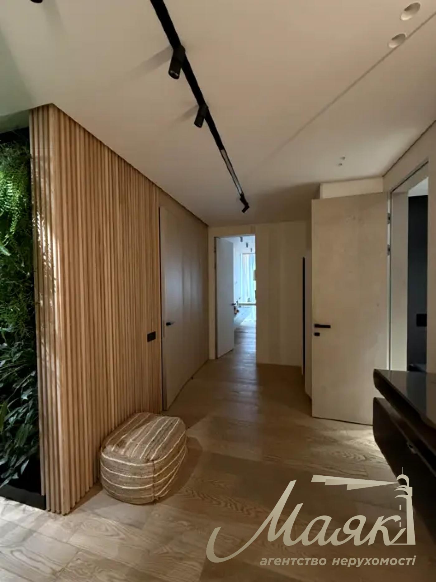 Rent 3k apartment in LCD French Quarter-2, John McCain St. 1B