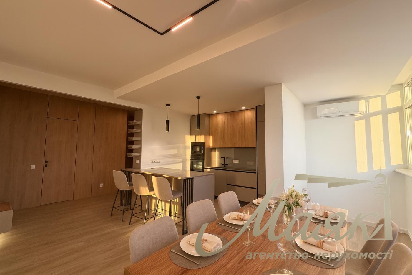 For sale duplex apartment 120m2 in Residential Complex "Podvysotskyi" Pechersk, Kiev