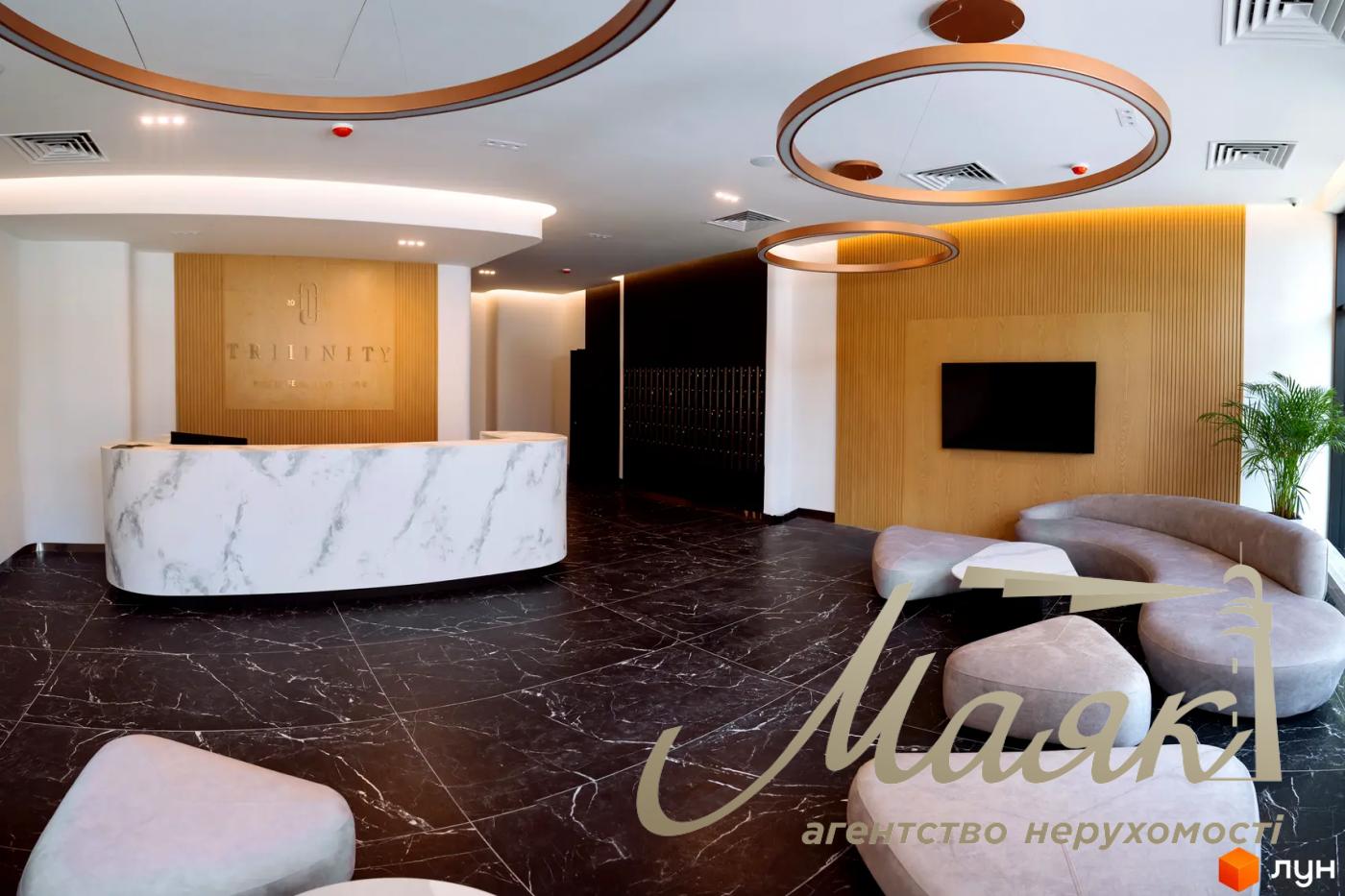 Продаж квартири 100 кв.м. без ремонту в ЖК Triinitu