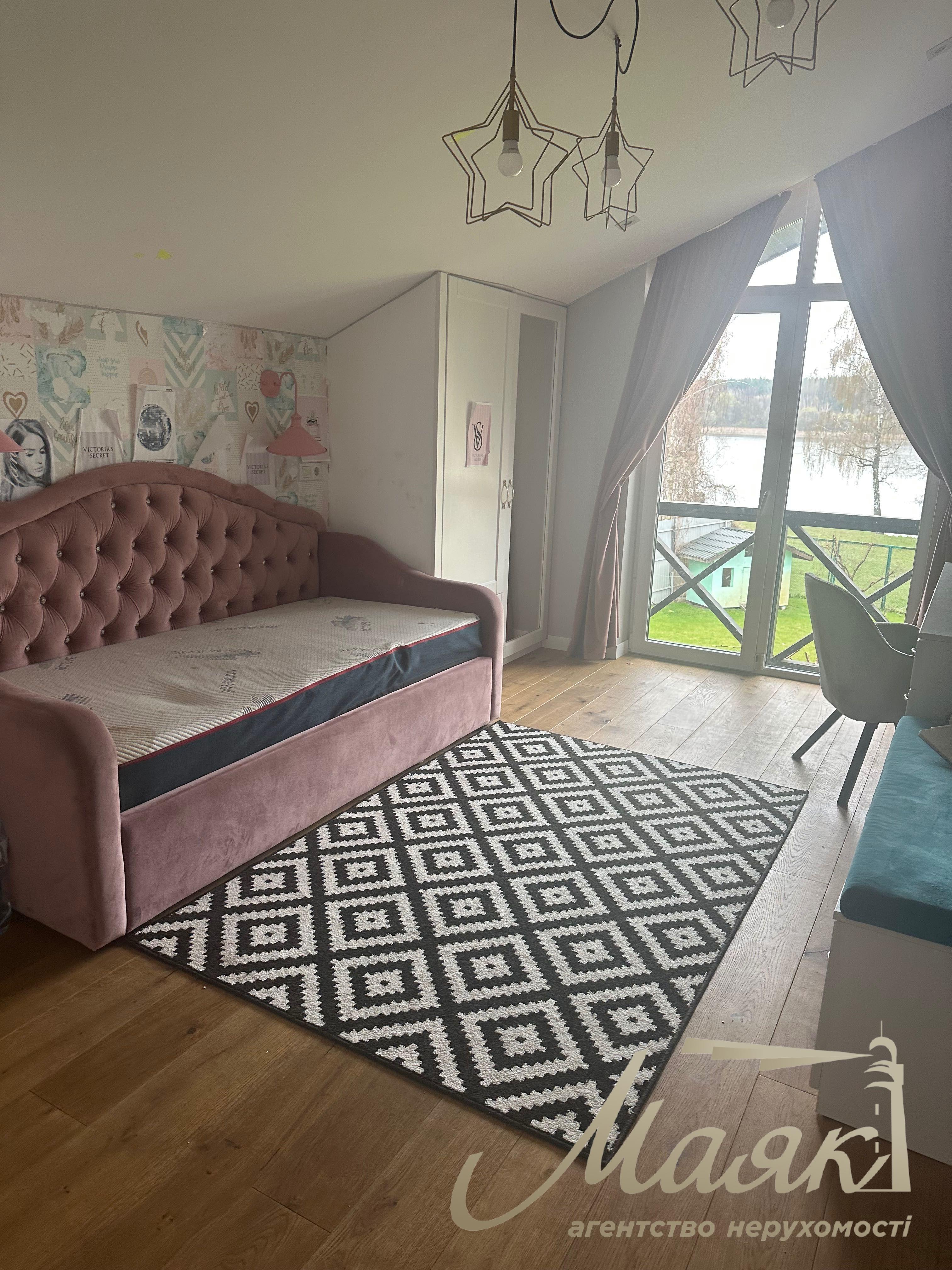 Довгострокова оренда будинку площею 180 м² на першій лінії озера в с. Круглик. Поруч із лісом, Києво-Святошинський район