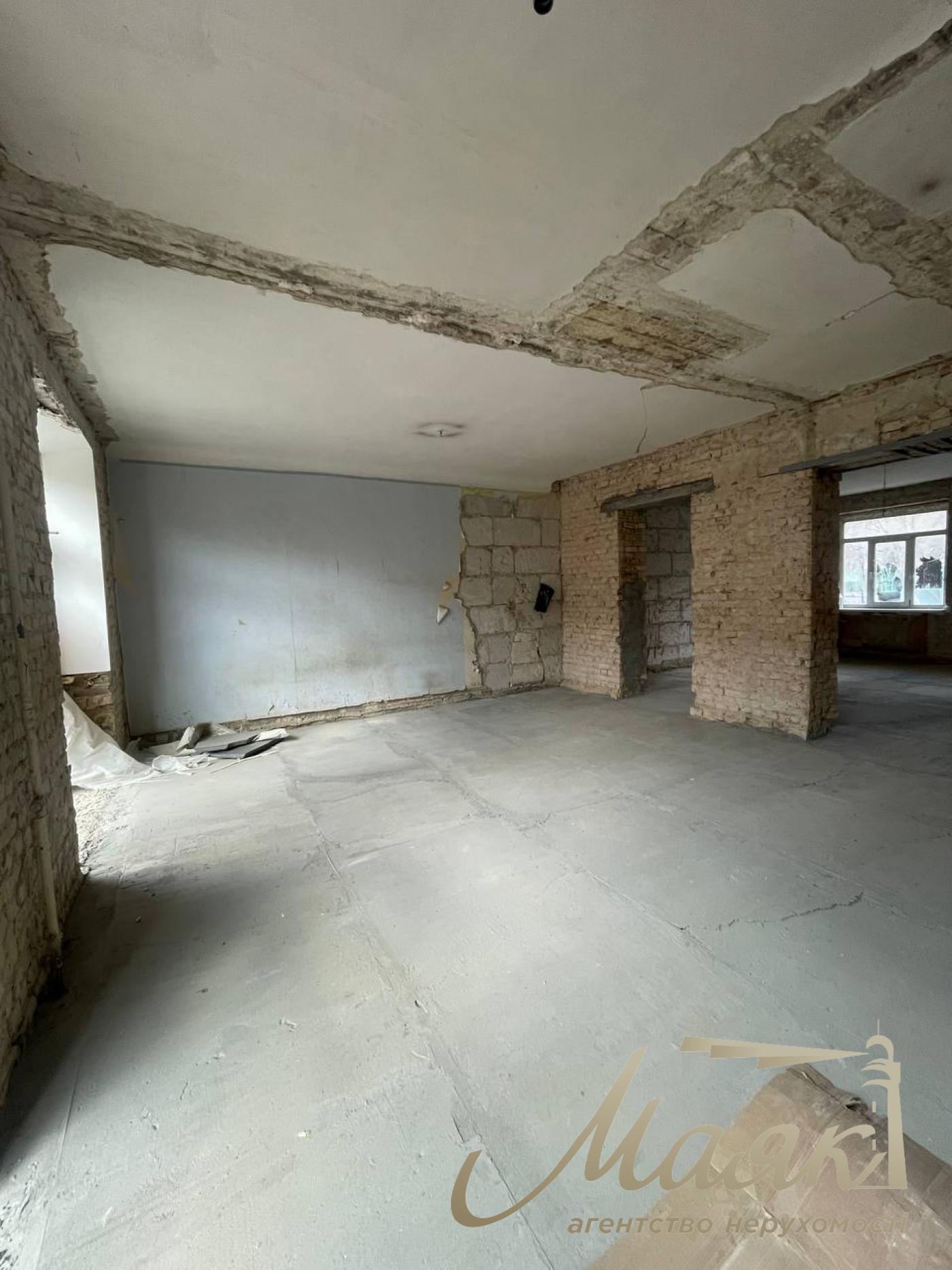 Оренда фасадного приміщення 80 м.кв. Полол, ст.м. Тараса Шевченка