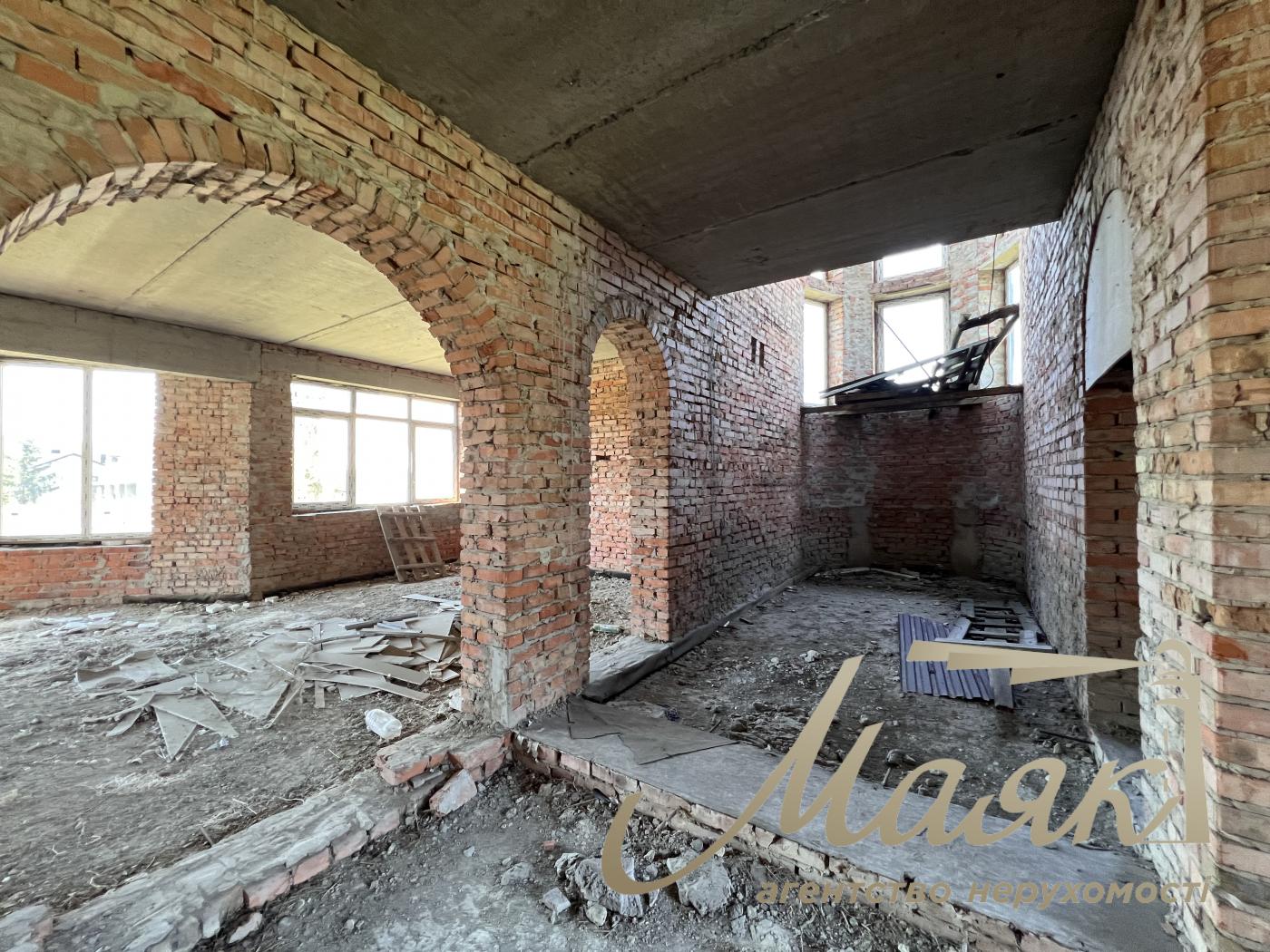 Продажа 2х этажного дома 220м2 в с. Кременище, ул. Грушевского, Киево-Святошинский район, Киевская область.