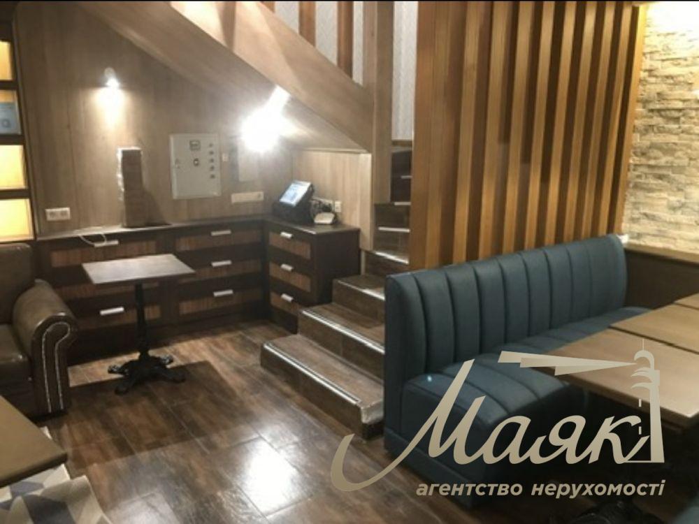 Оренда комерційного приміщення площею 200 м², Берестейський проспект, 18