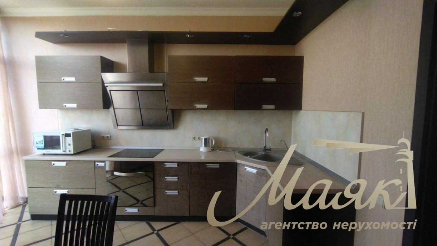 Rent 3-room apartment on str.Ivasyuka 6-A, Obolon.