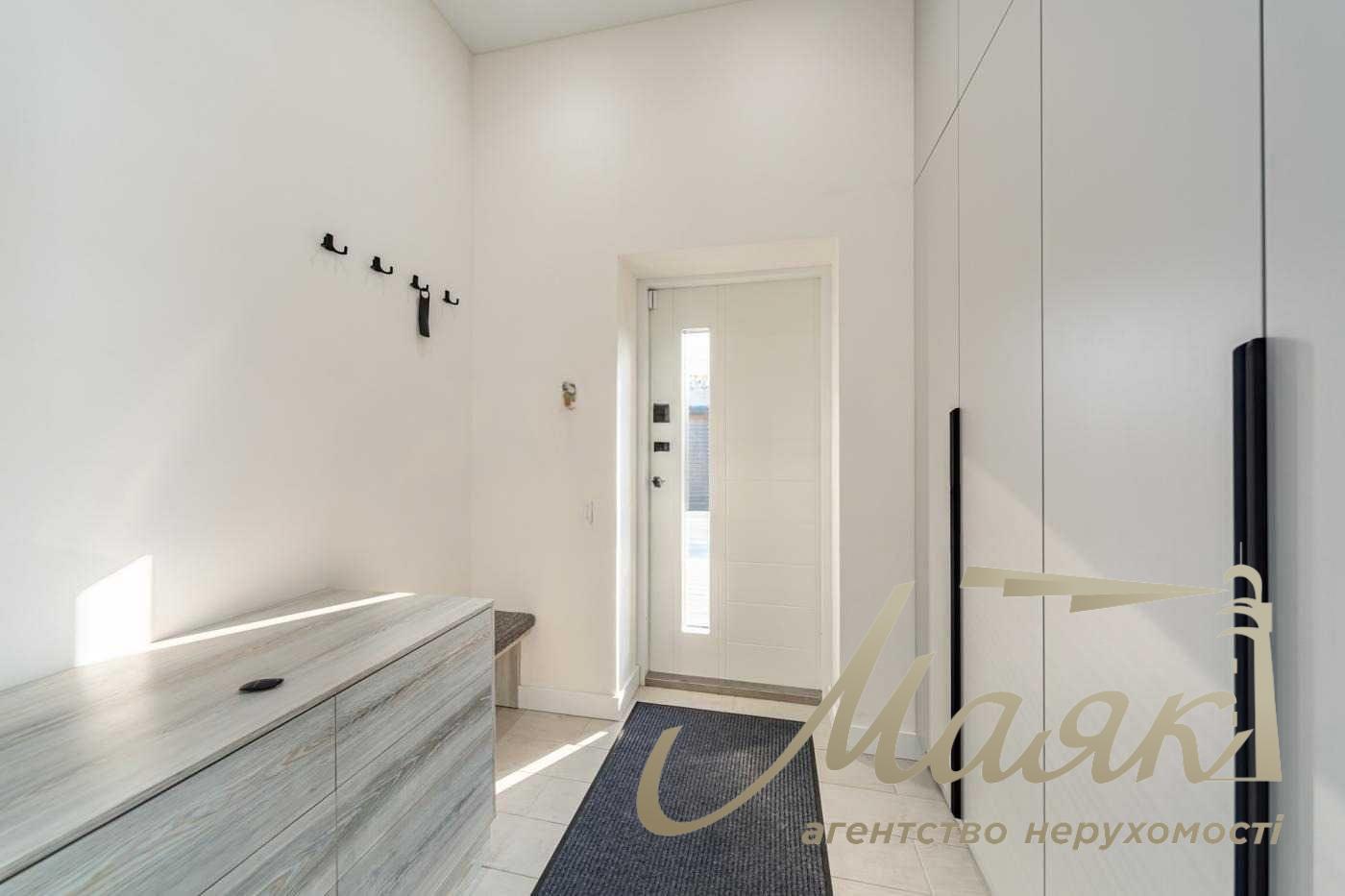 Аренда 4-х комнатного дома 178 м², первая сдача, Обуховское направление