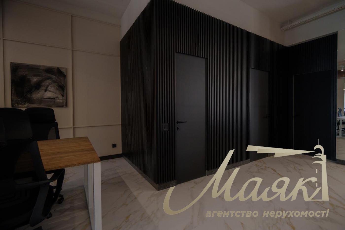 Office for rent in the Center m. Palace of Sports, Esplanadnaya str.