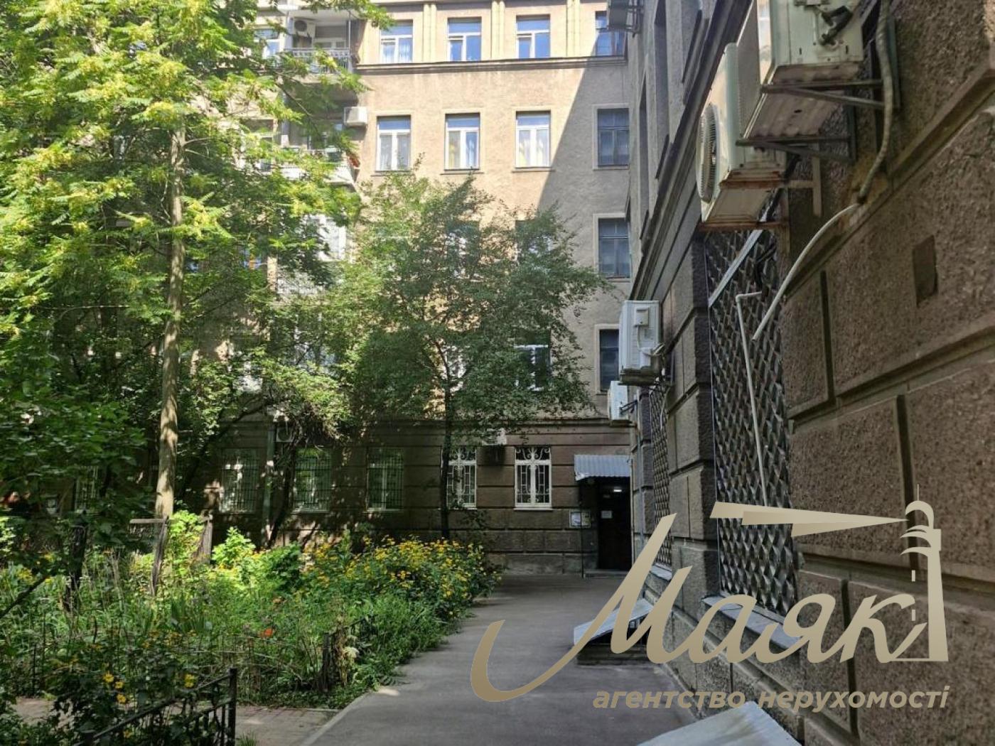 Оренда / Офіс / вул. Академіка Богомольця, Печерськ, Київ