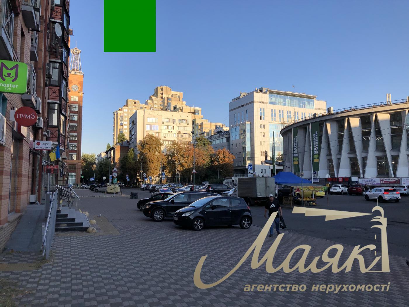 Продаж фасадного комерційного приміщення площею 71 м² Печерськ, вул. Панаса Мирного